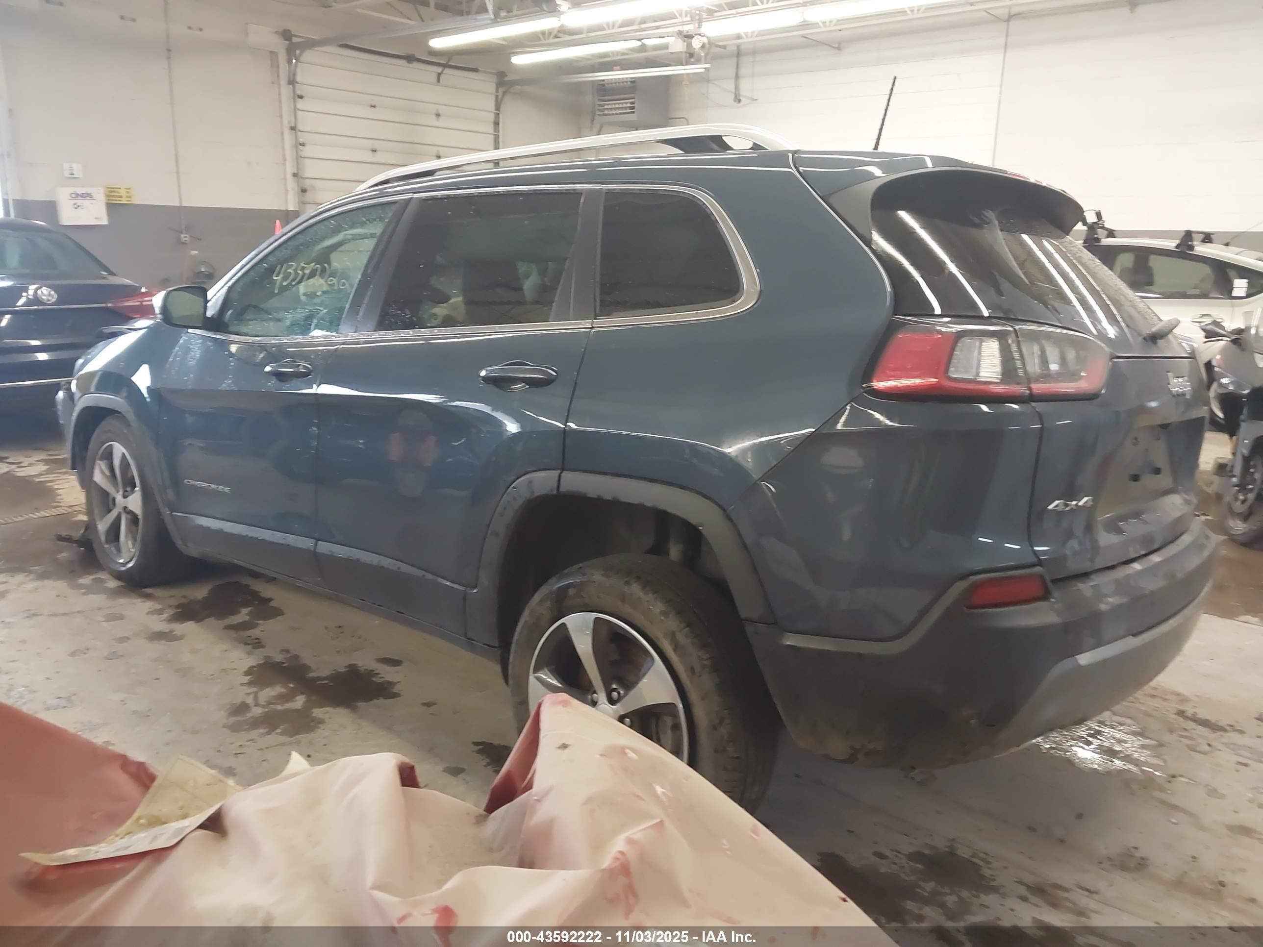 JEEP CHEROKEE image 3