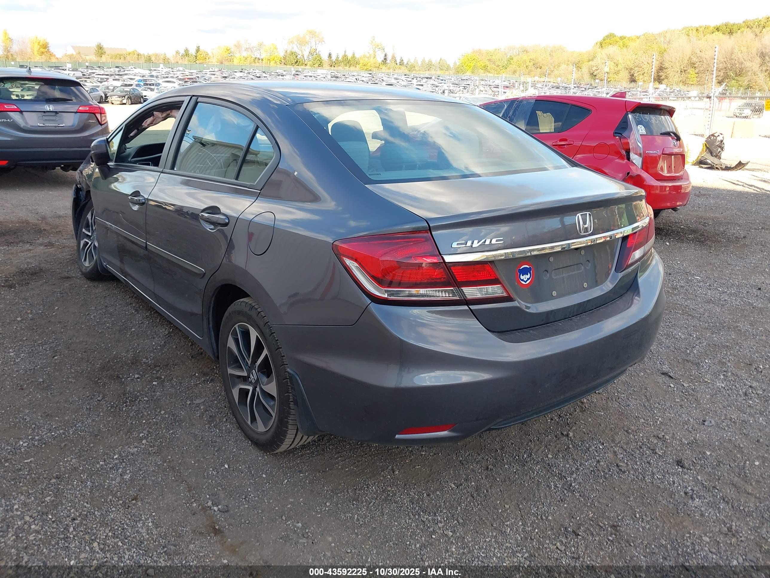 HONDA CIVIC image 3