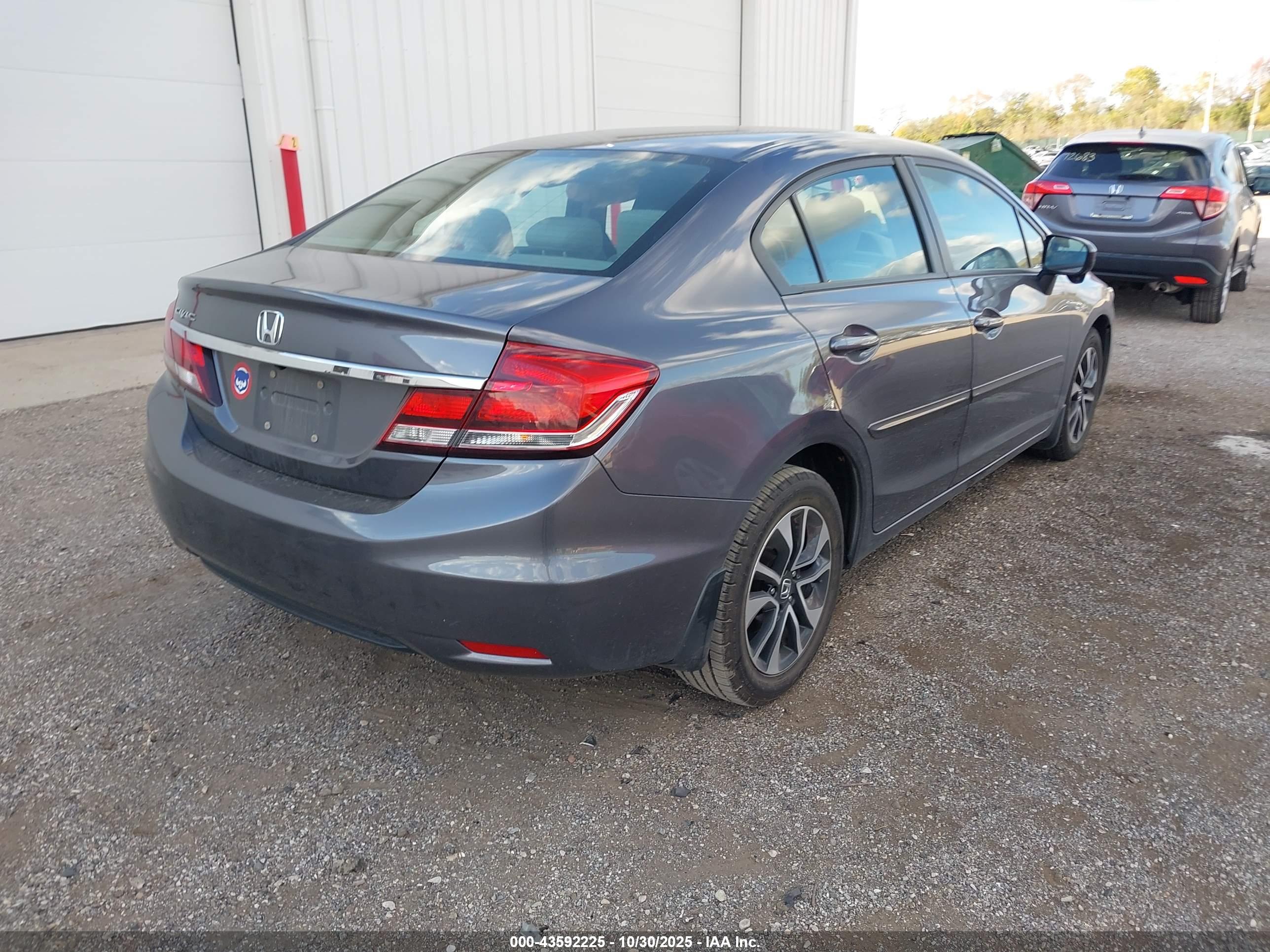HONDA CIVIC image 4