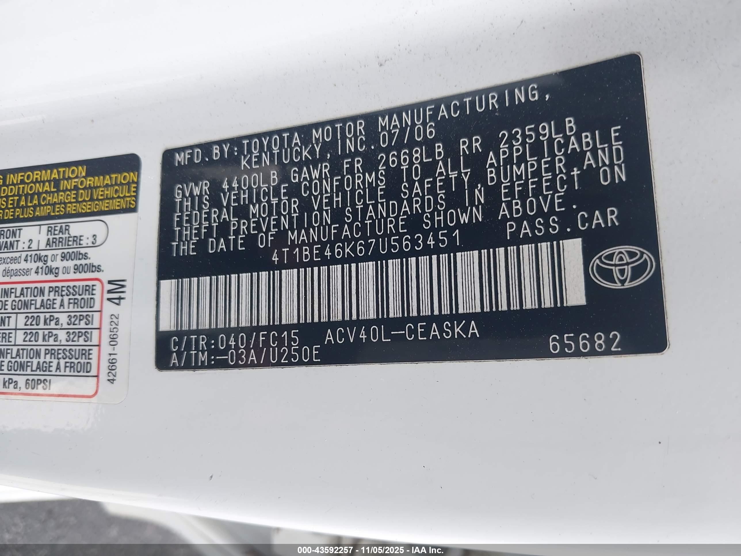 TOYOTA CAMRY image 9