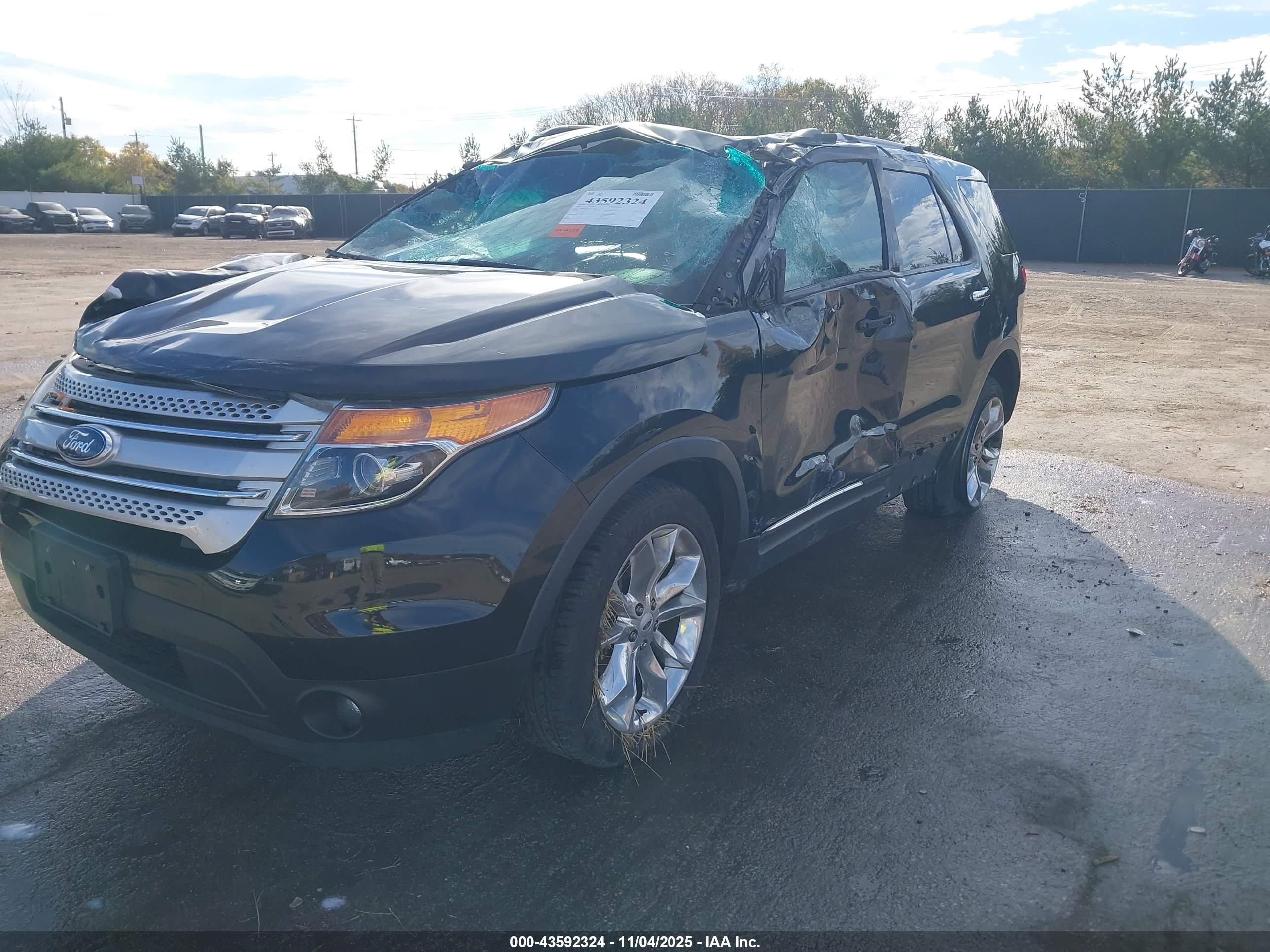 FORD EXPLORER image 2