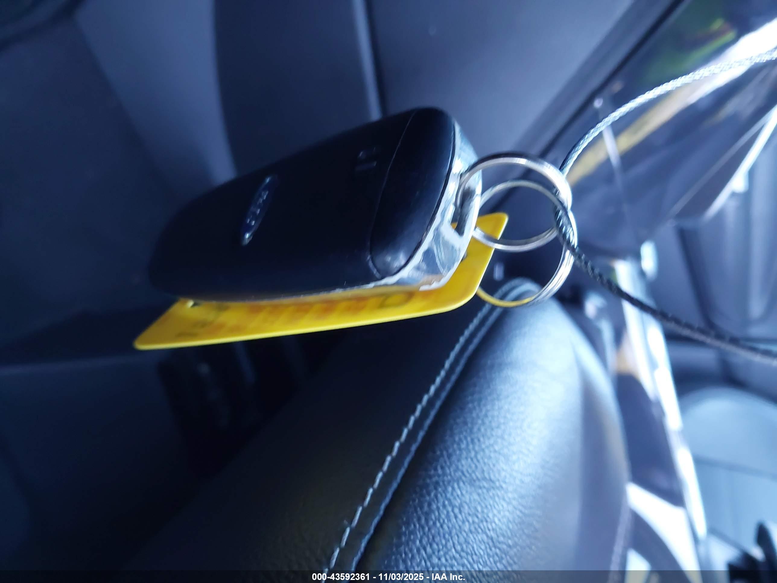 FORD ESCAPE image 11