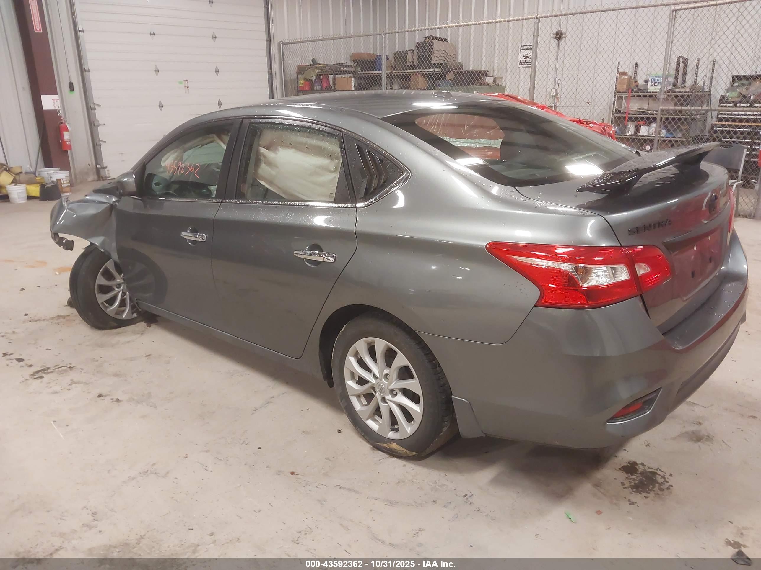 NISSAN SENTRA image 3