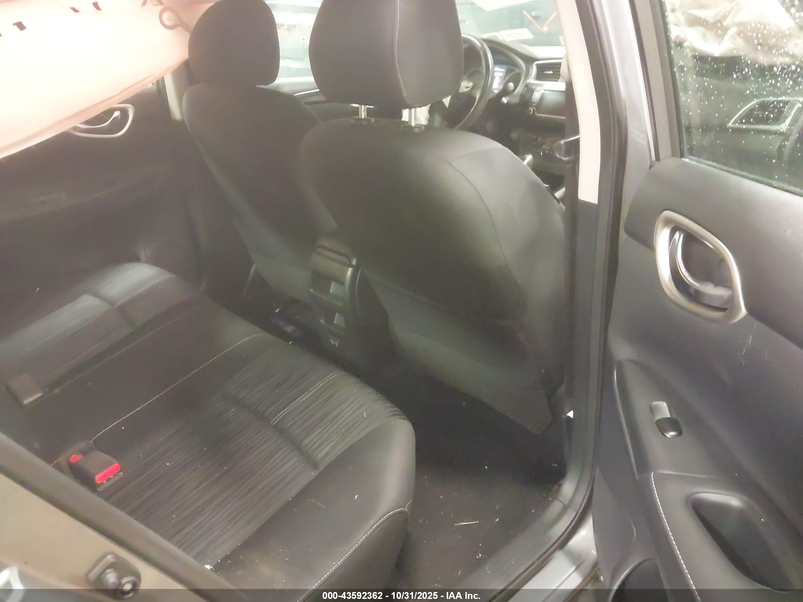 NISSAN SENTRA image 8