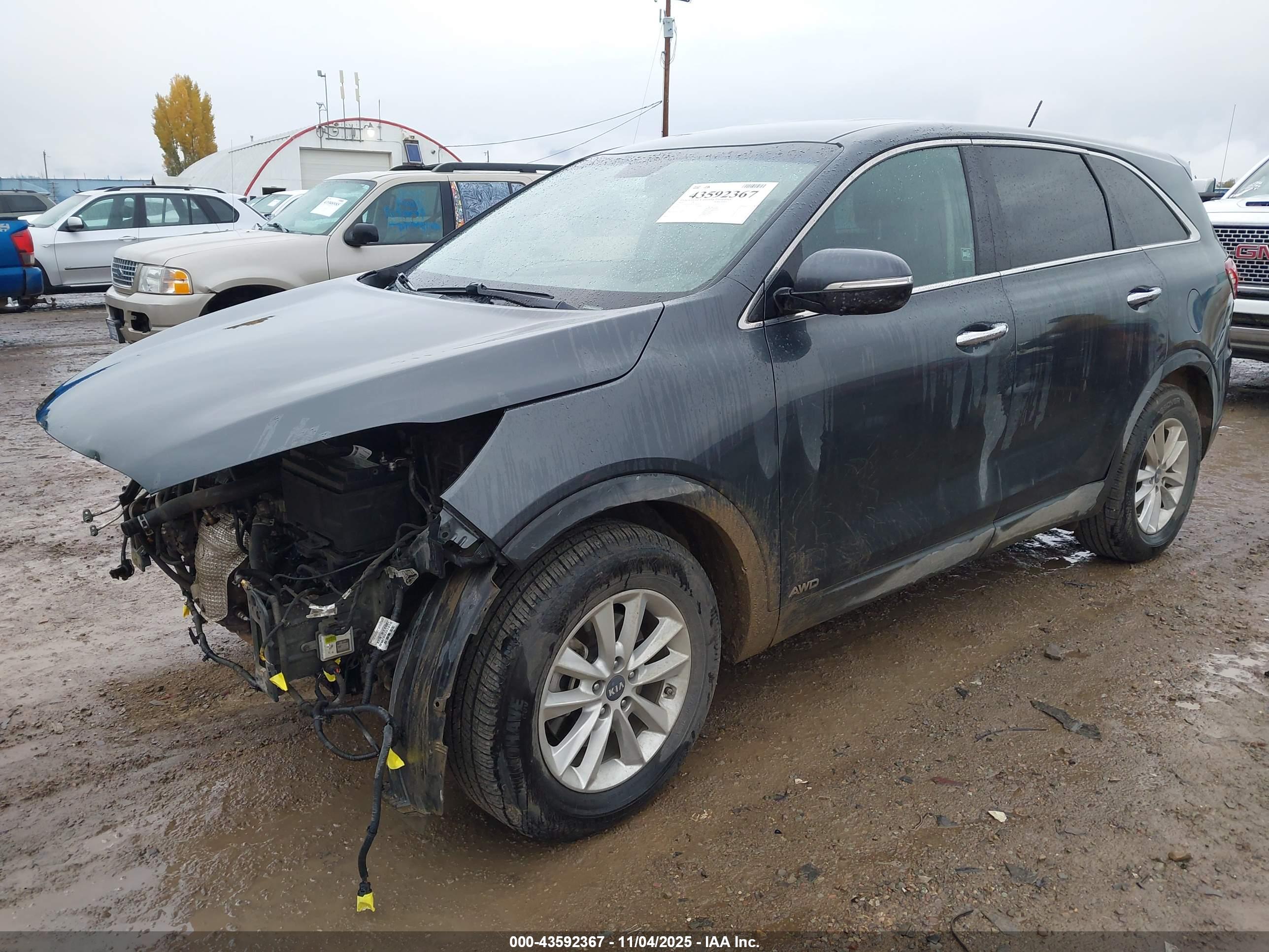 KIA SORENTO image 2