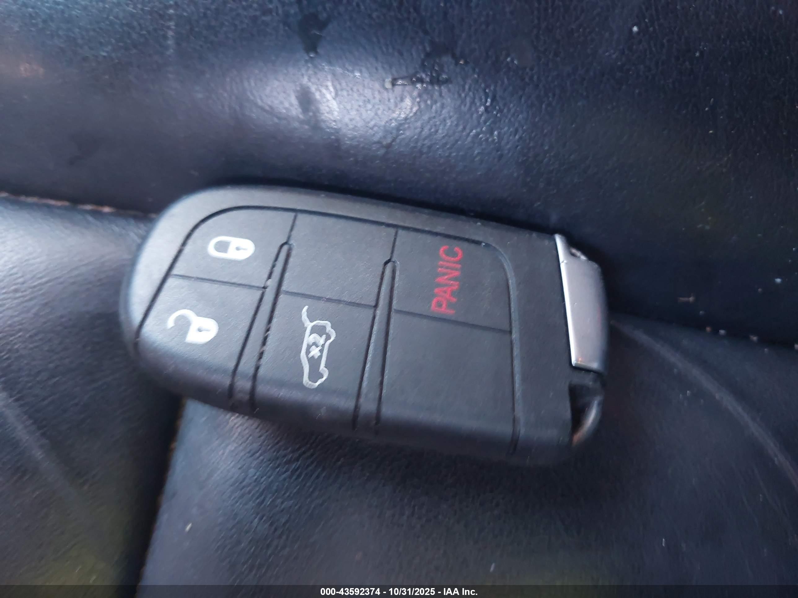 JEEP GRAND image 11