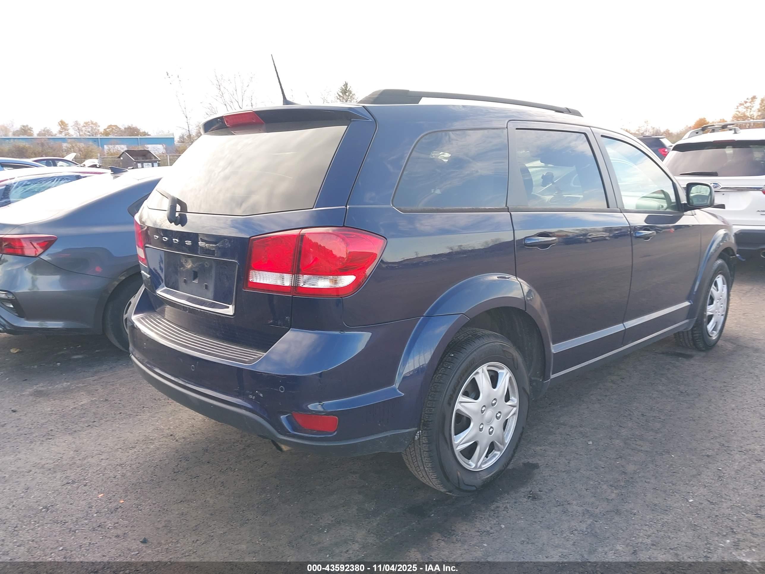 DODGE JOURNEY image 4