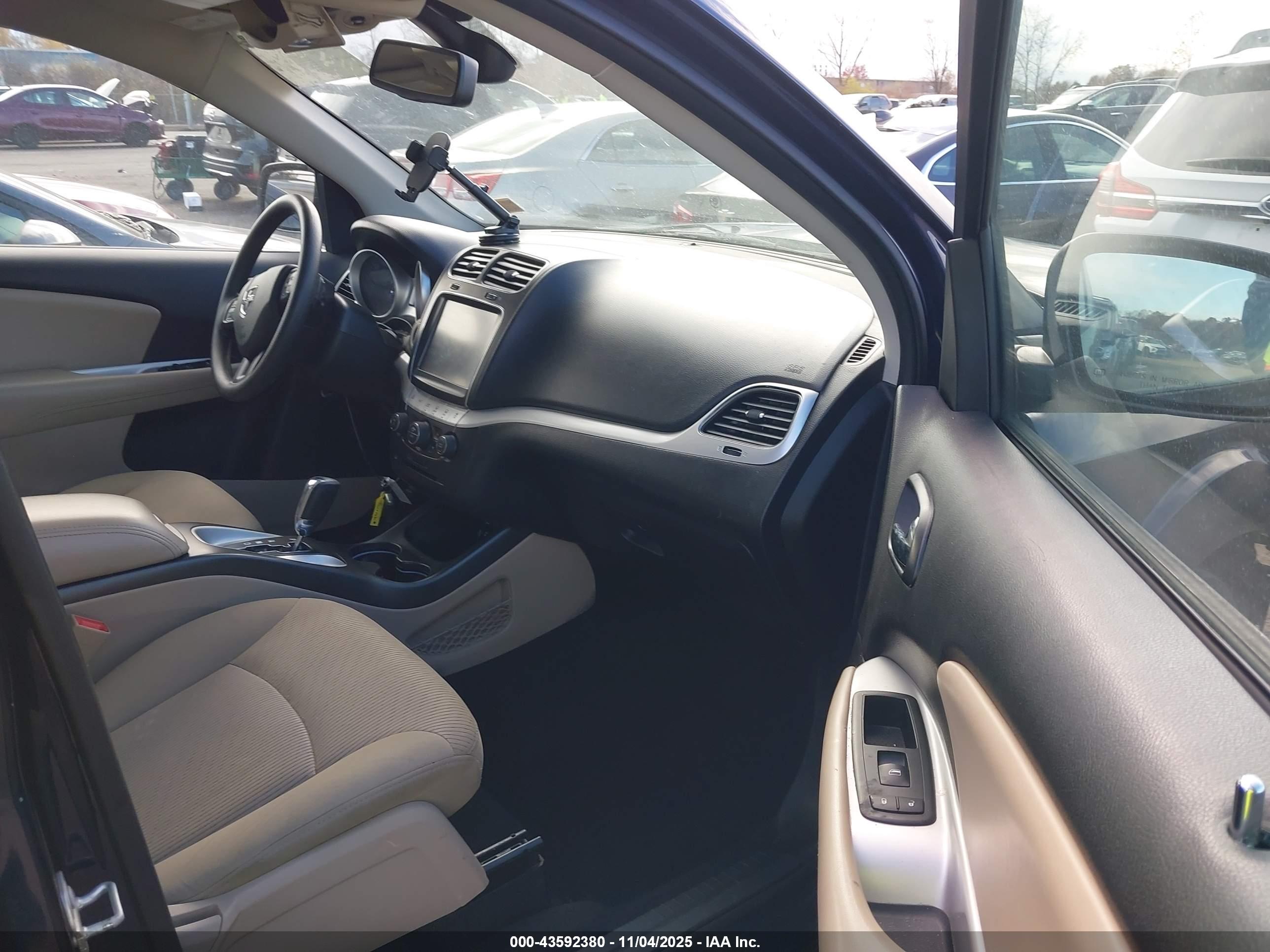 DODGE JOURNEY image 5
