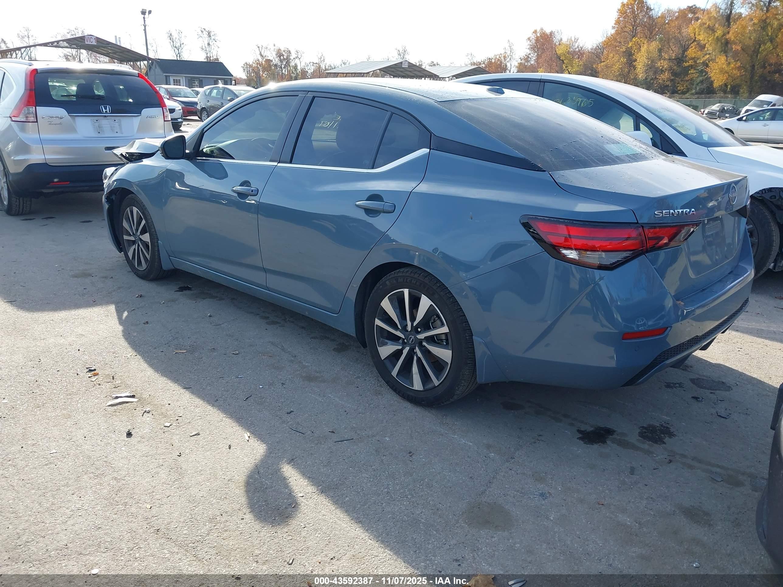 NISSAN SENTRA image 3