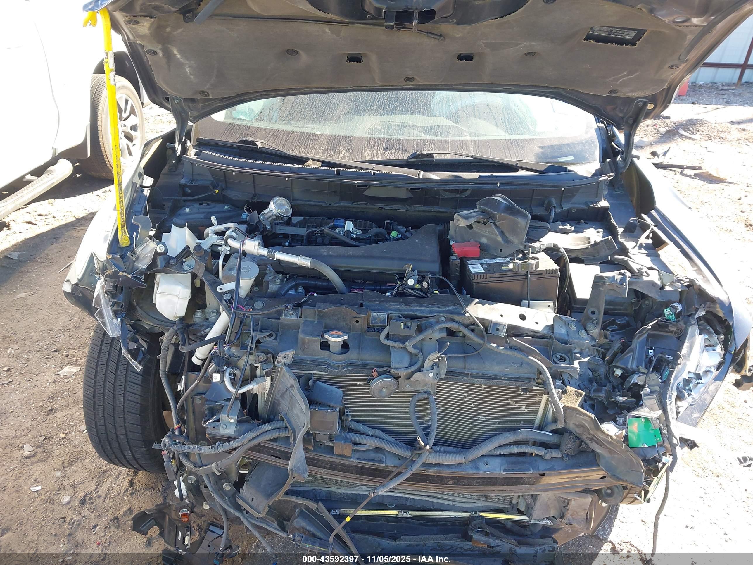NISSAN ROGUE image 10