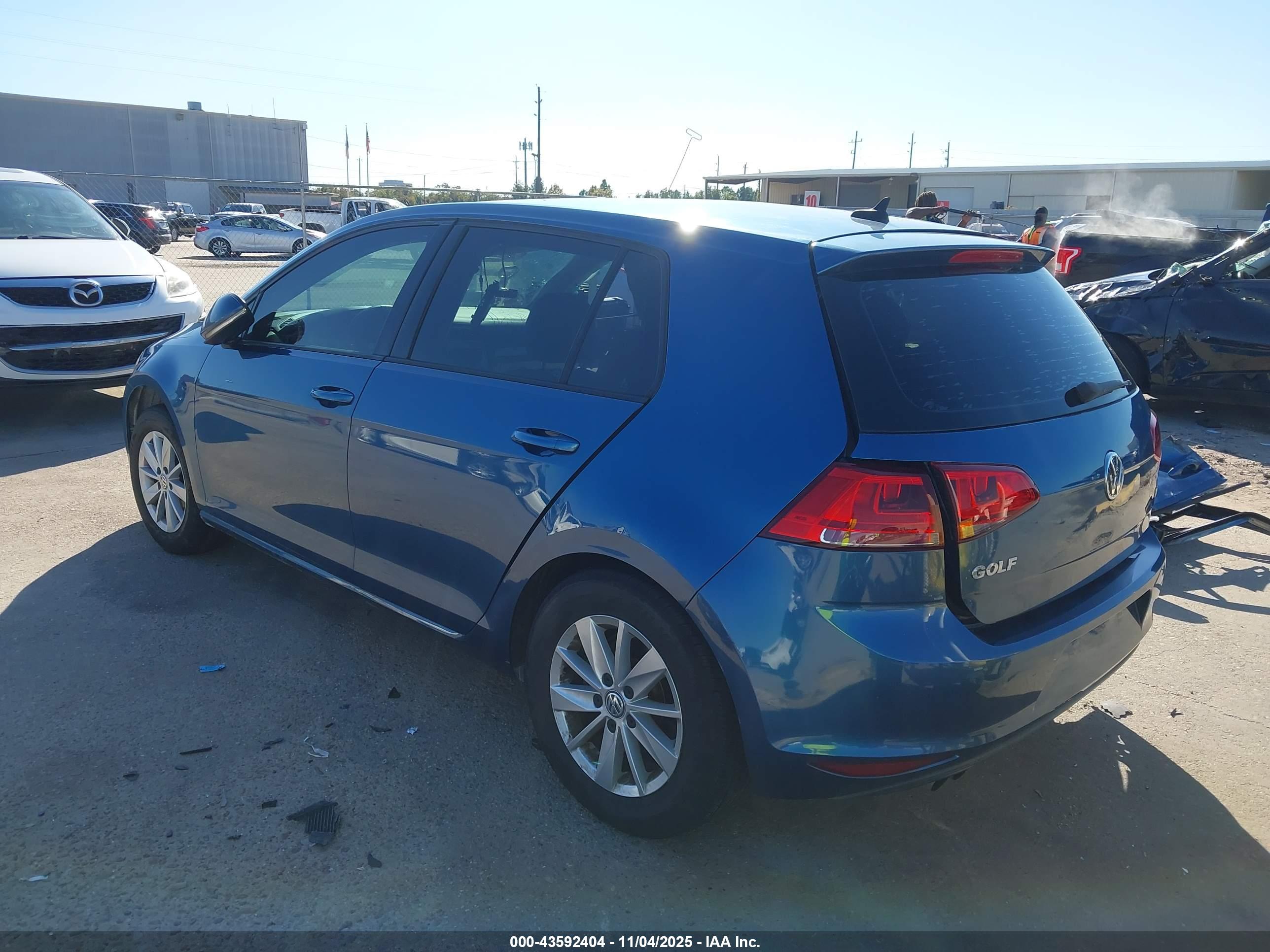 VOLKSWAGEN GOLF image 3