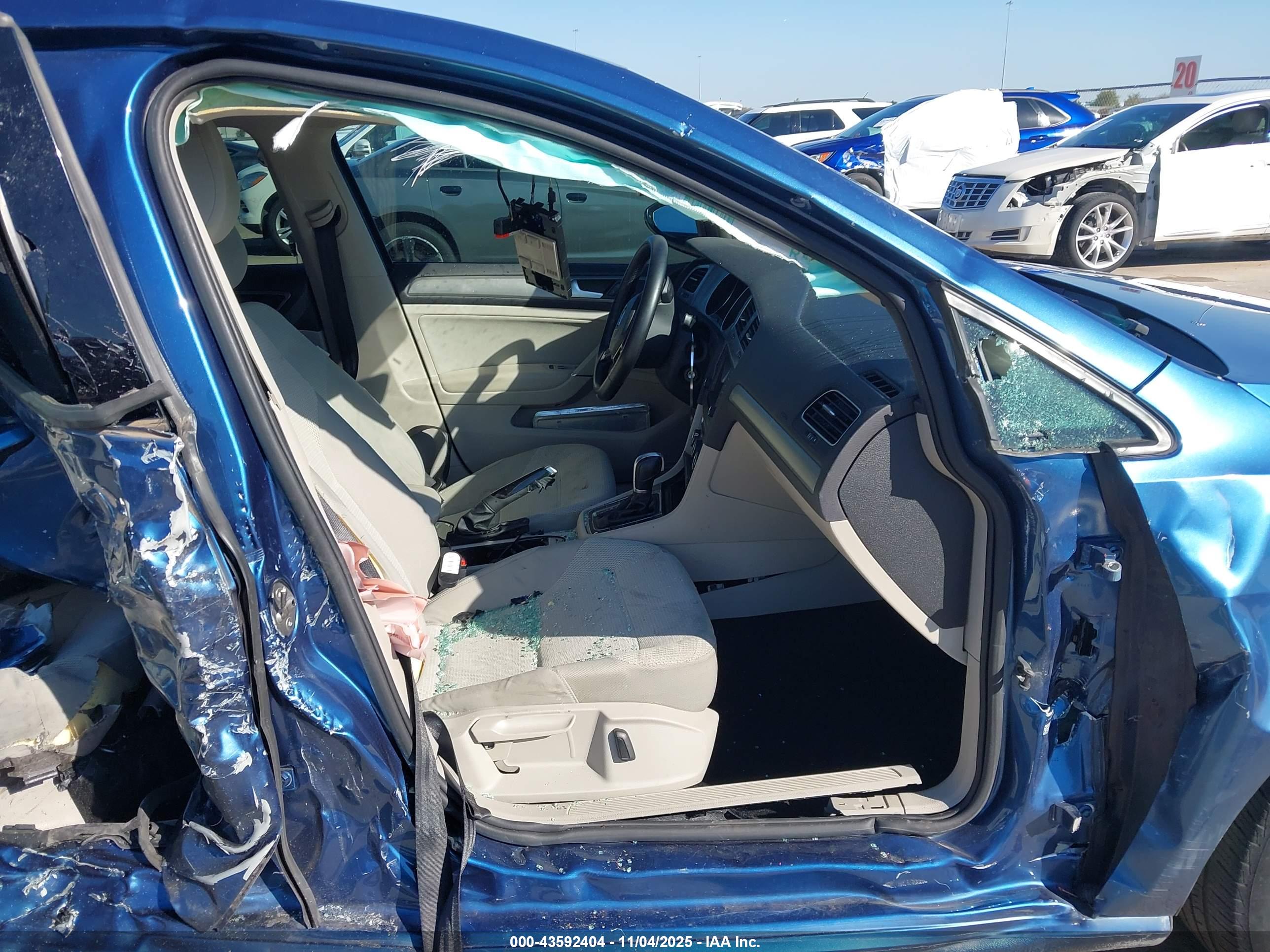 VOLKSWAGEN GOLF image 5