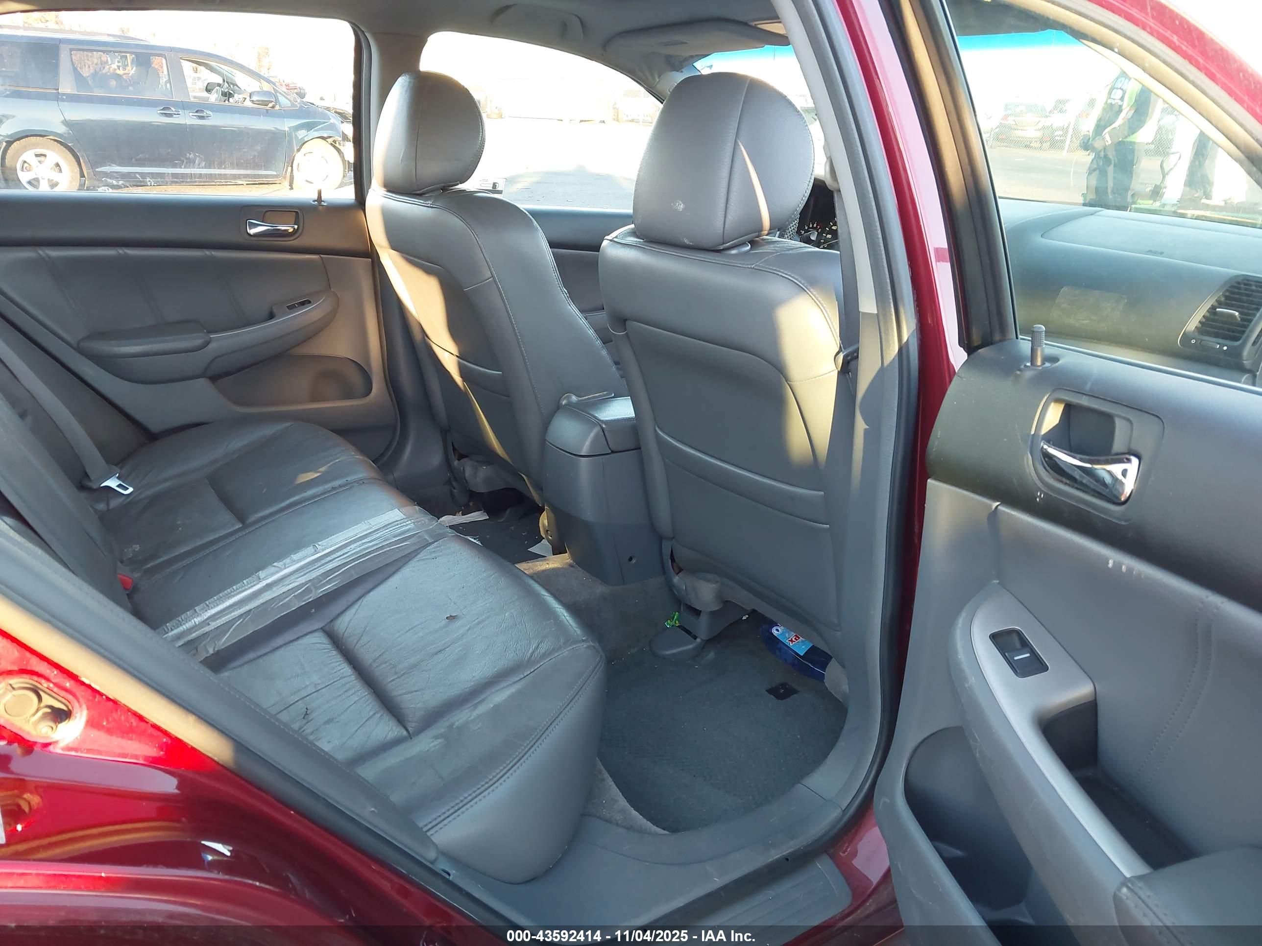 HONDA ACCORD image 8