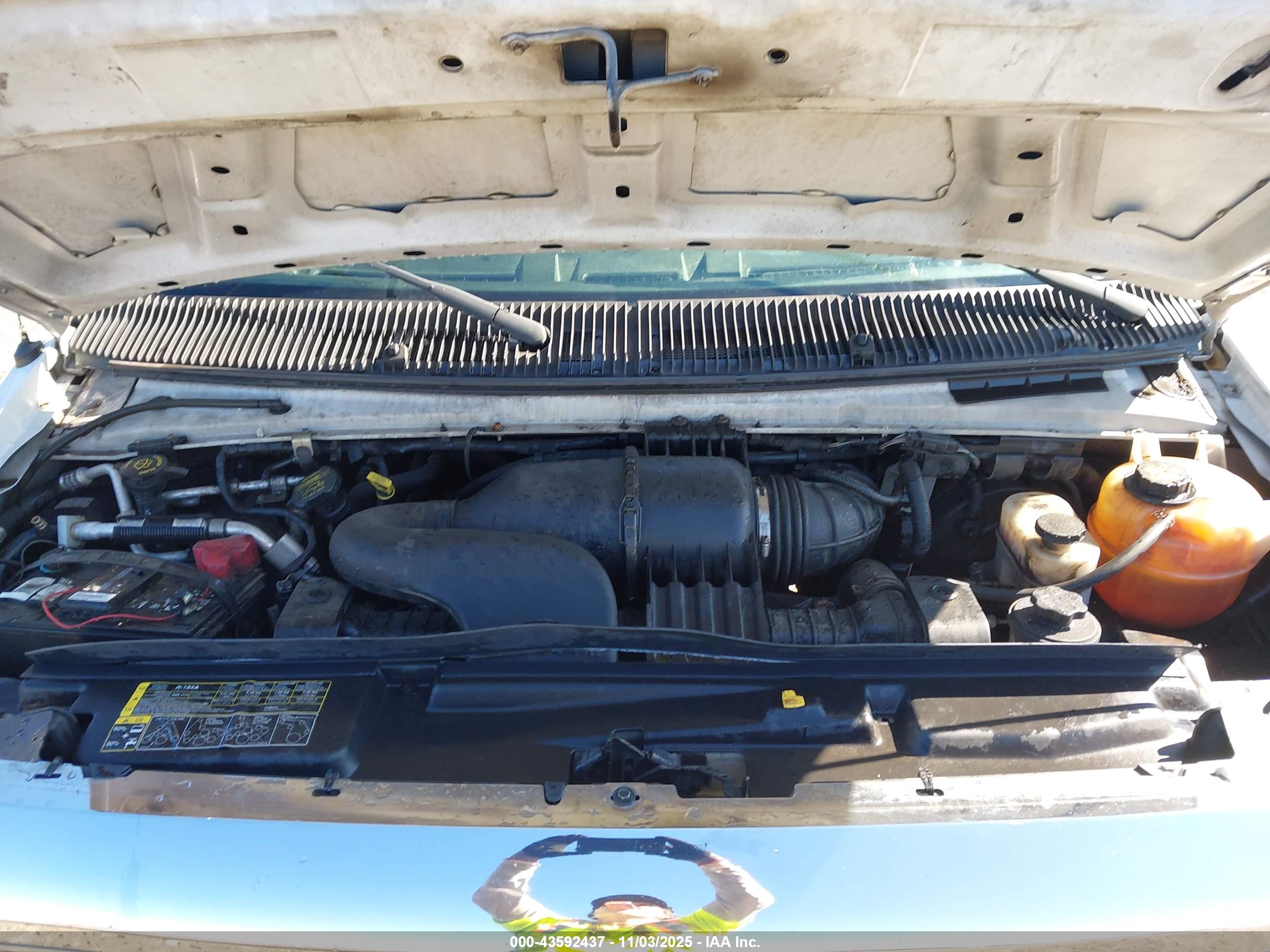 FORD E-350 image 10