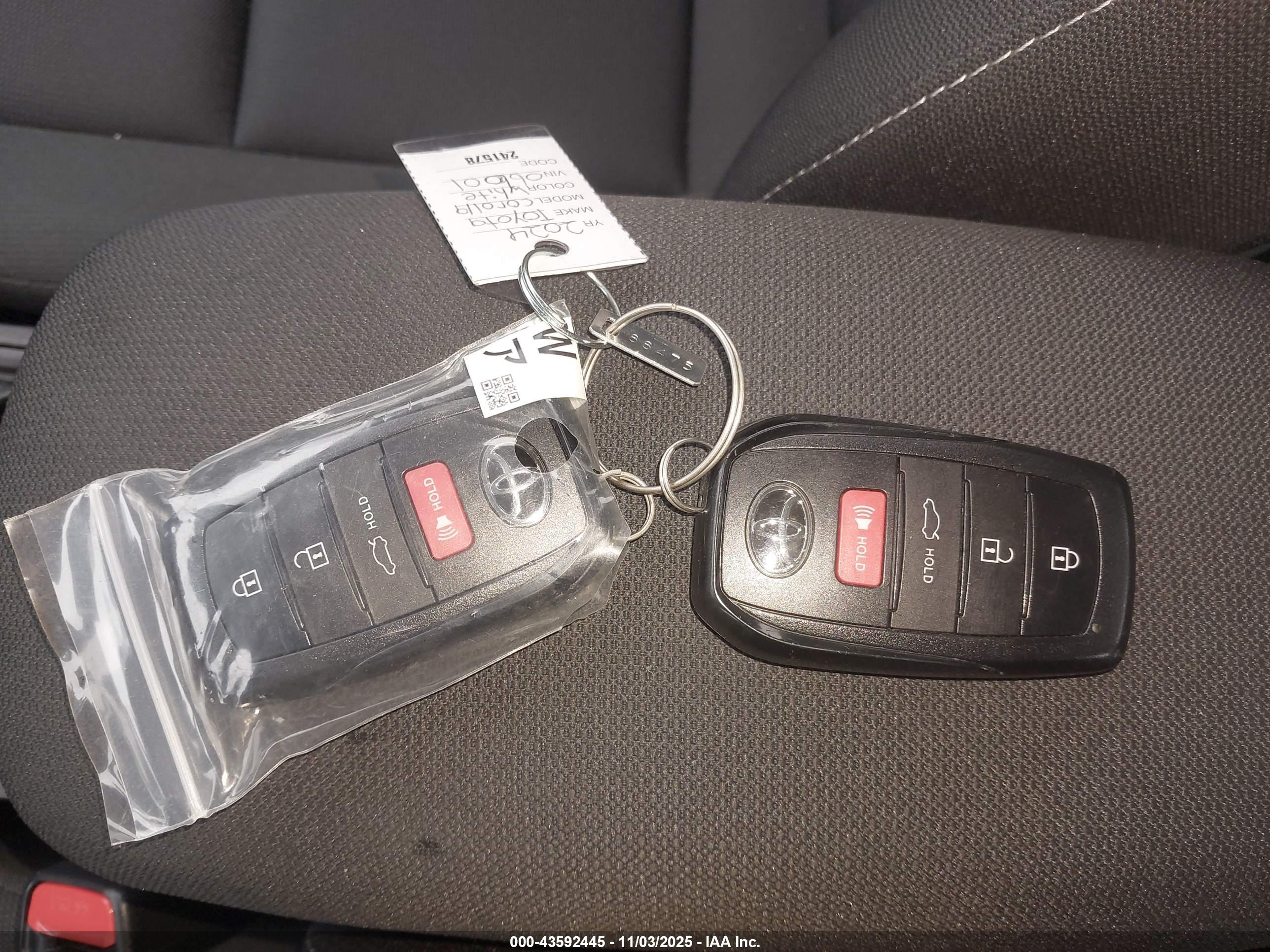 TOYOTA COROLLA image 11