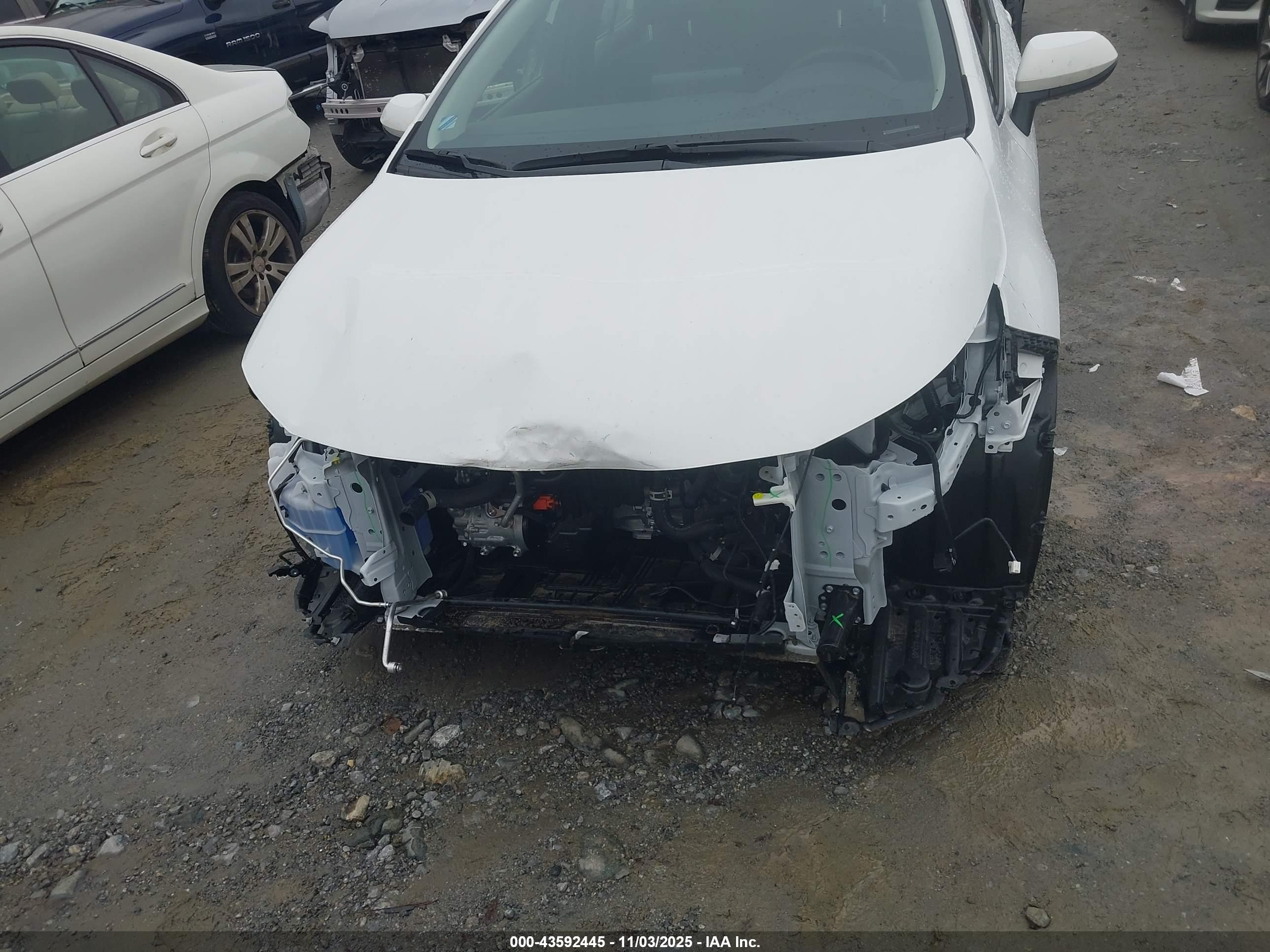 TOYOTA COROLLA image 6