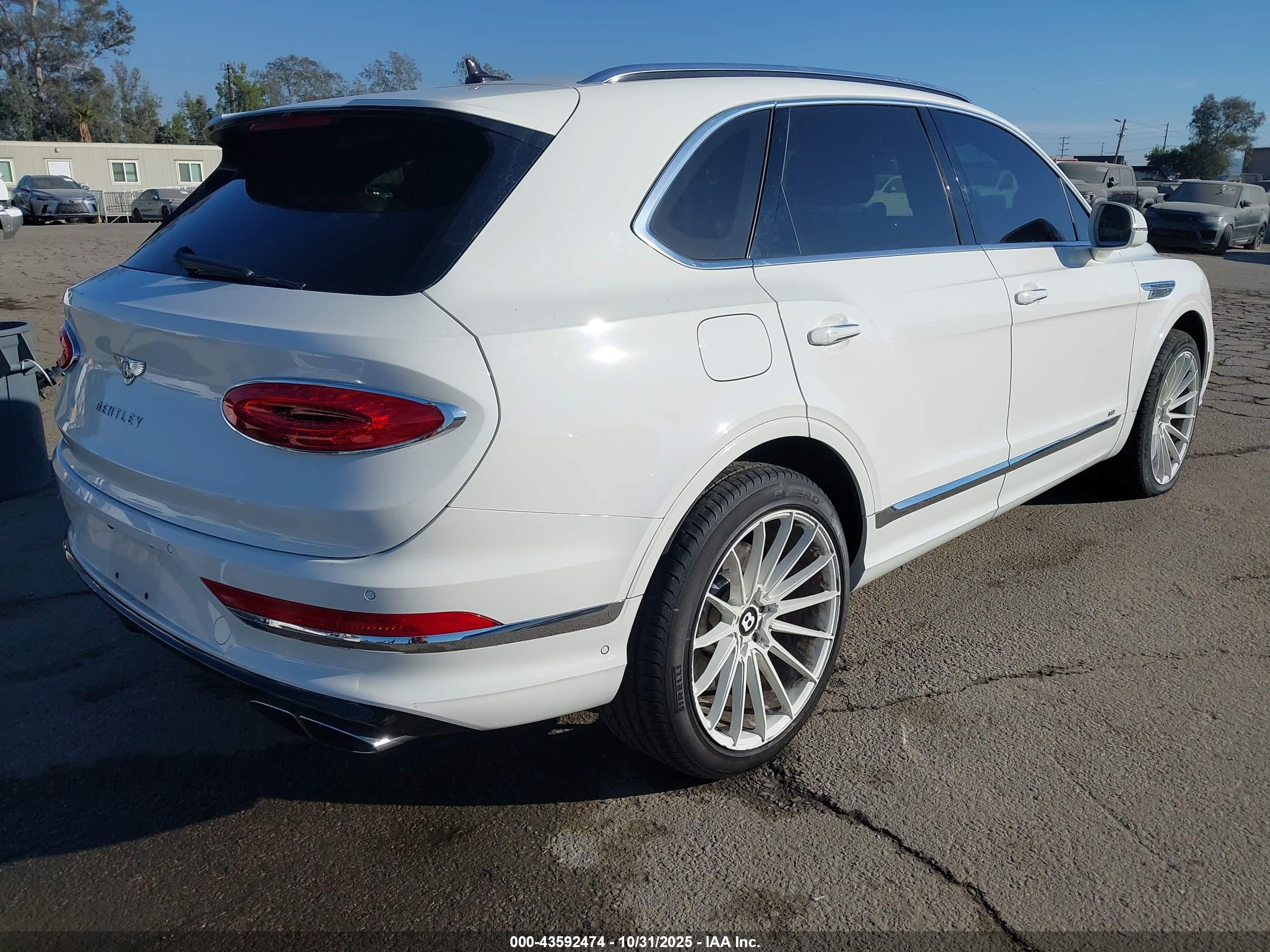 BENTLEY BENTAYGA image 4