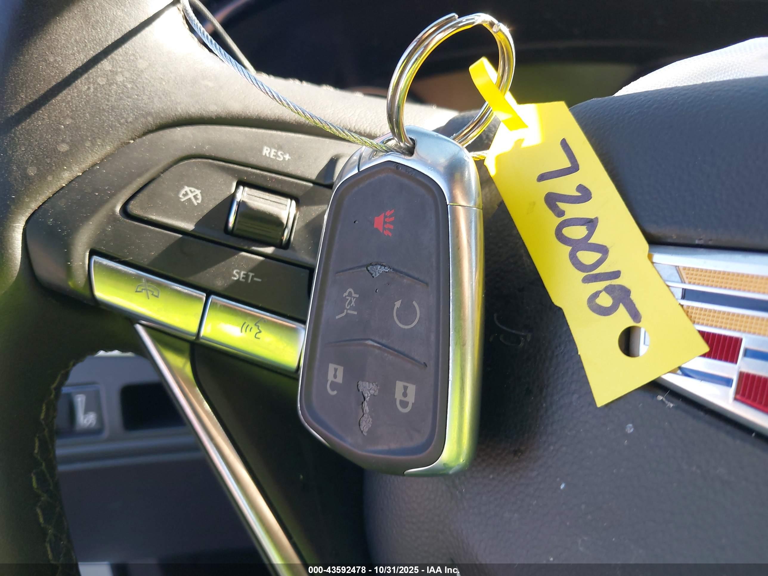 CADILLAC XT6 image 11