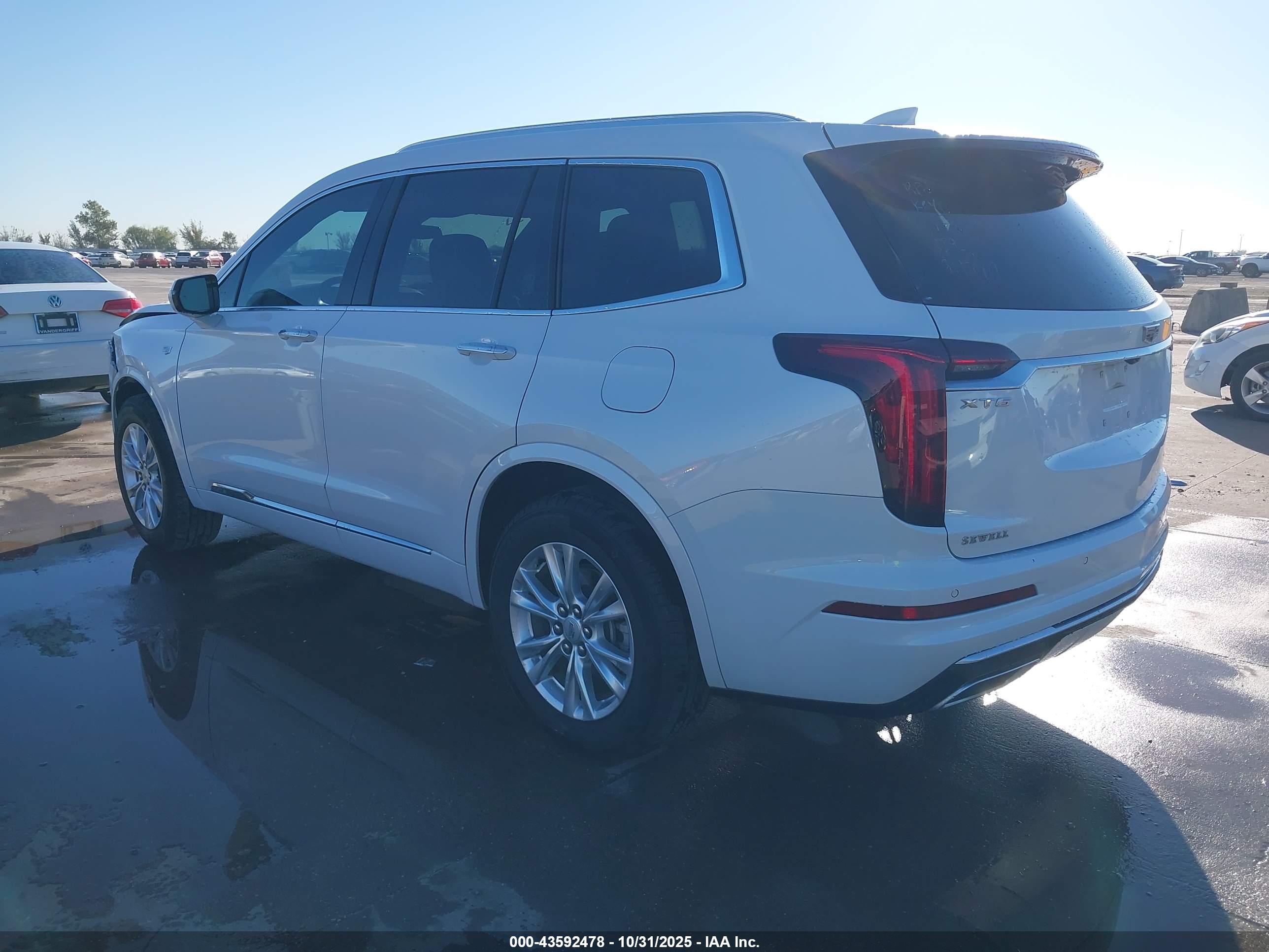 CADILLAC XT6 image 3