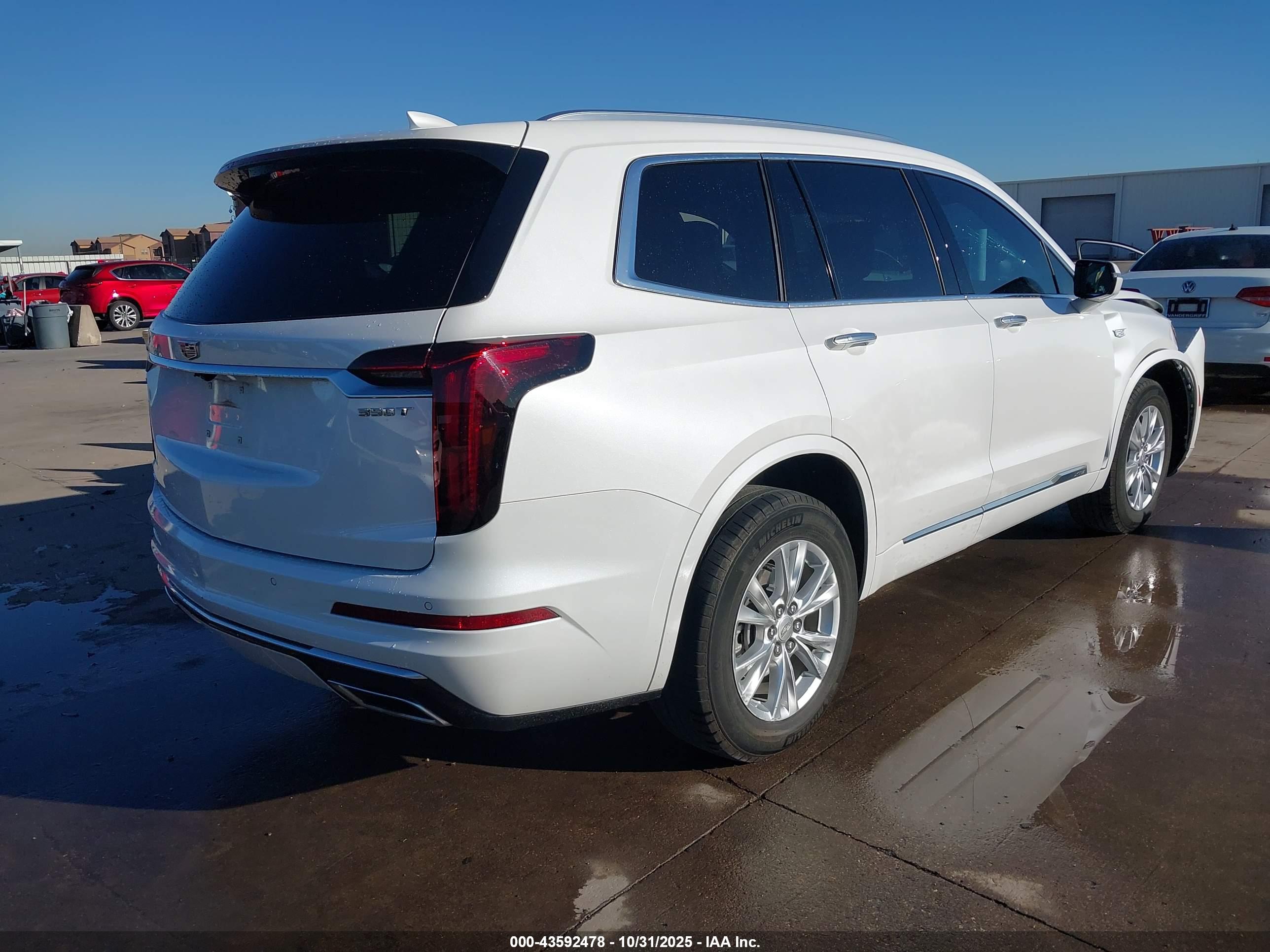 CADILLAC XT6 image 4