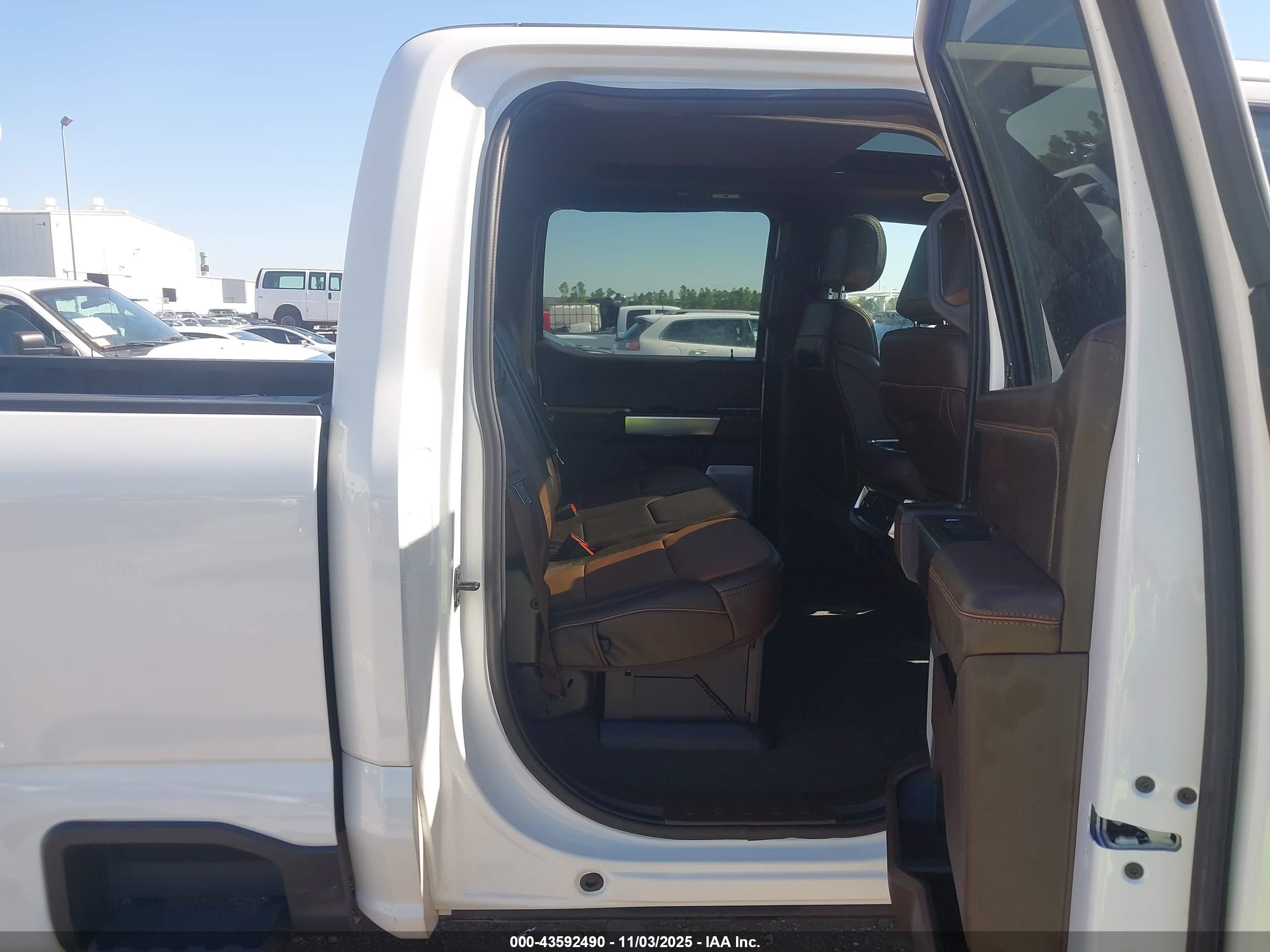 FORD F-250 image 7