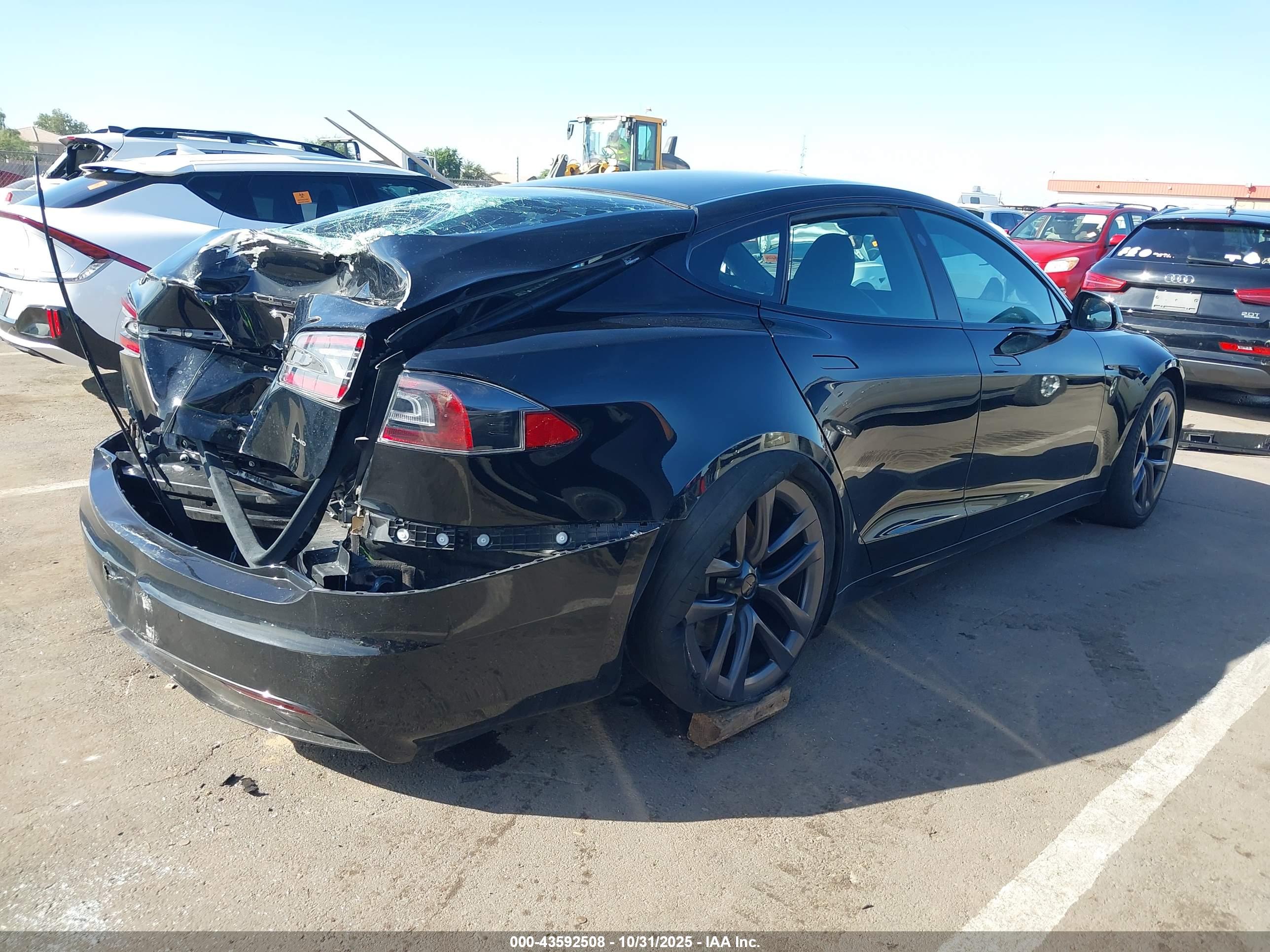 TESLA MODEL image 4