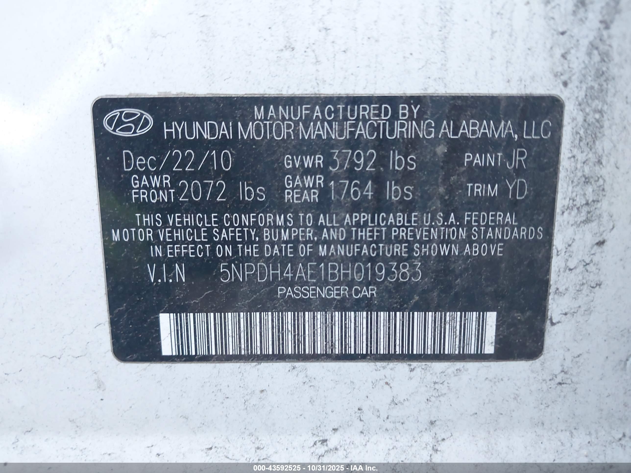 HYUNDAI ELANTRA image 9
