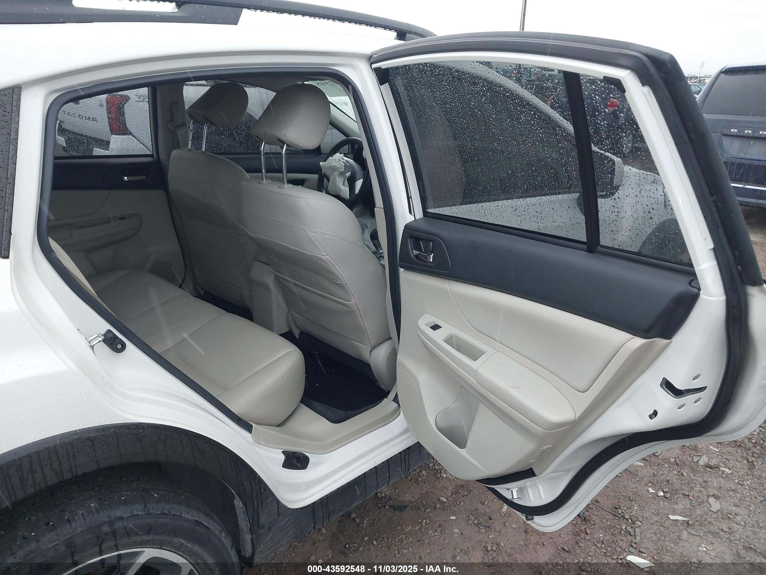 SUBARU XV image 8