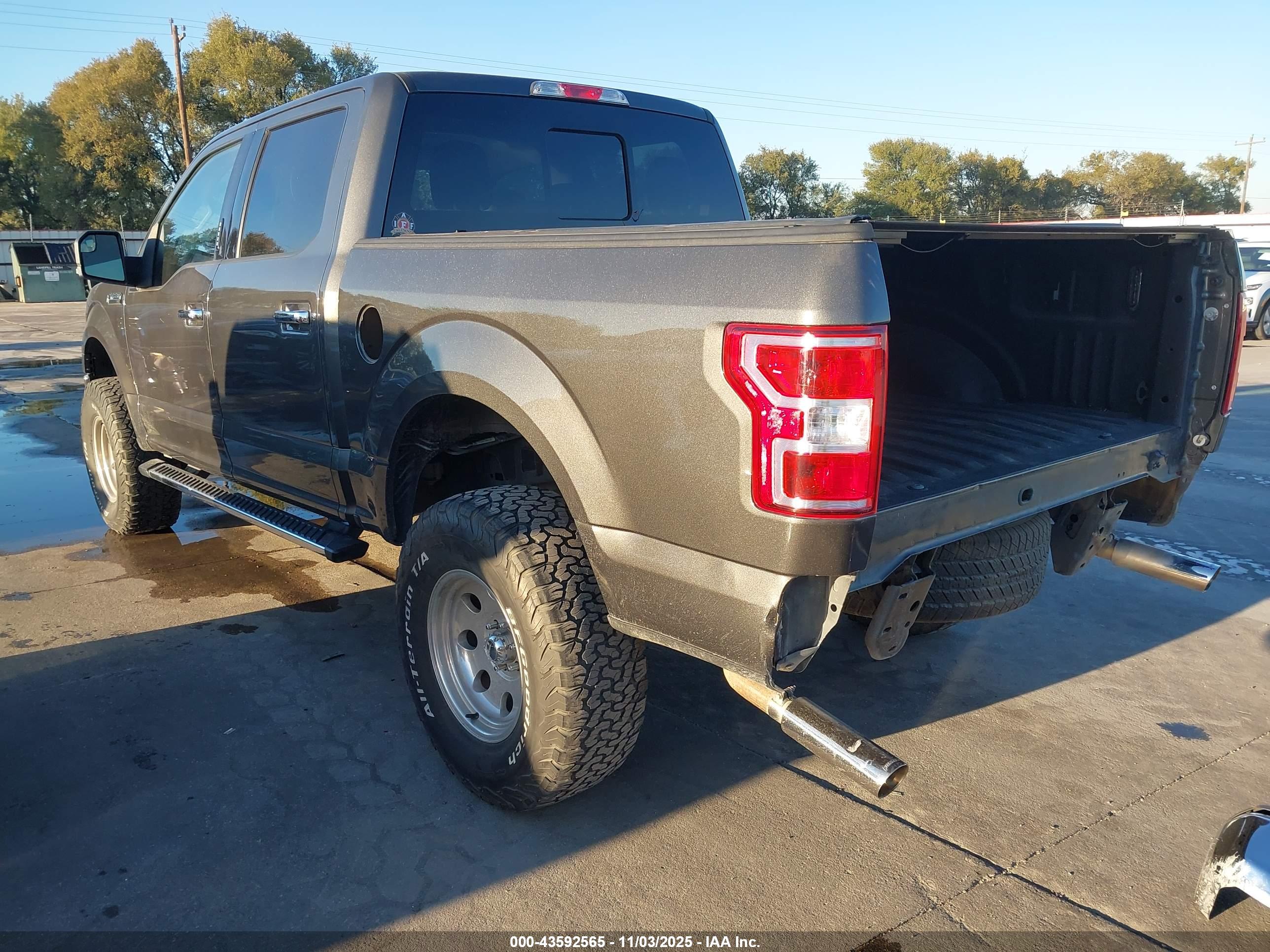 FORD F-150 image 3