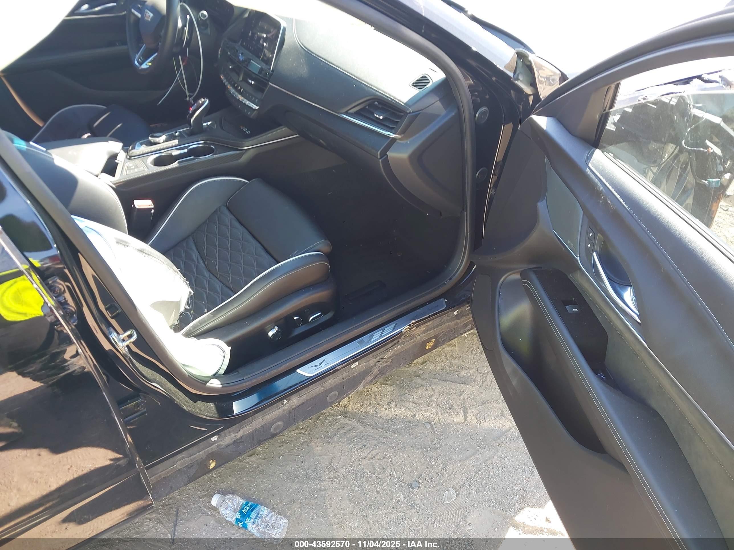 CADILLAC CT4-V image 5