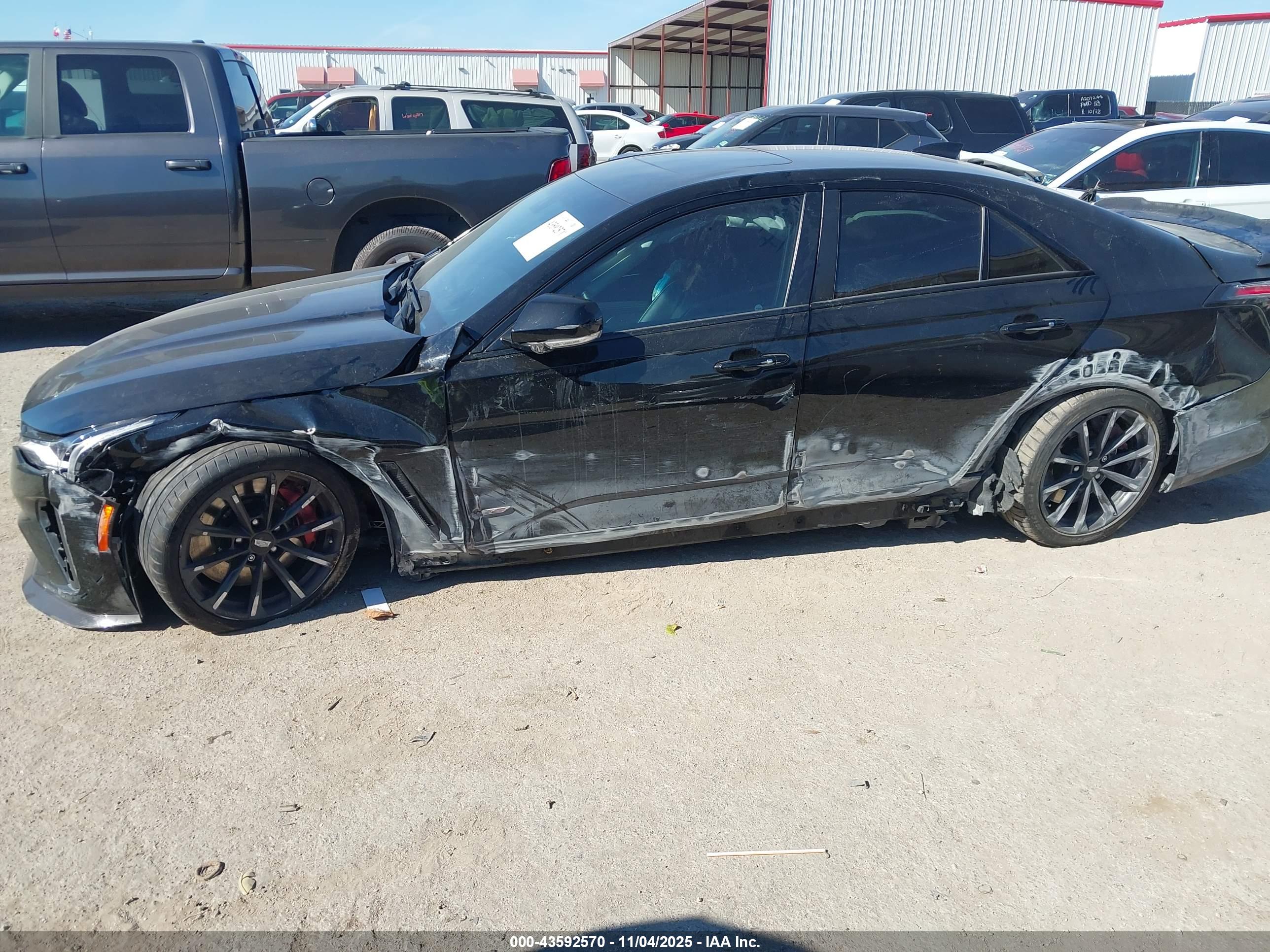 CADILLAC CT4-V image 6
