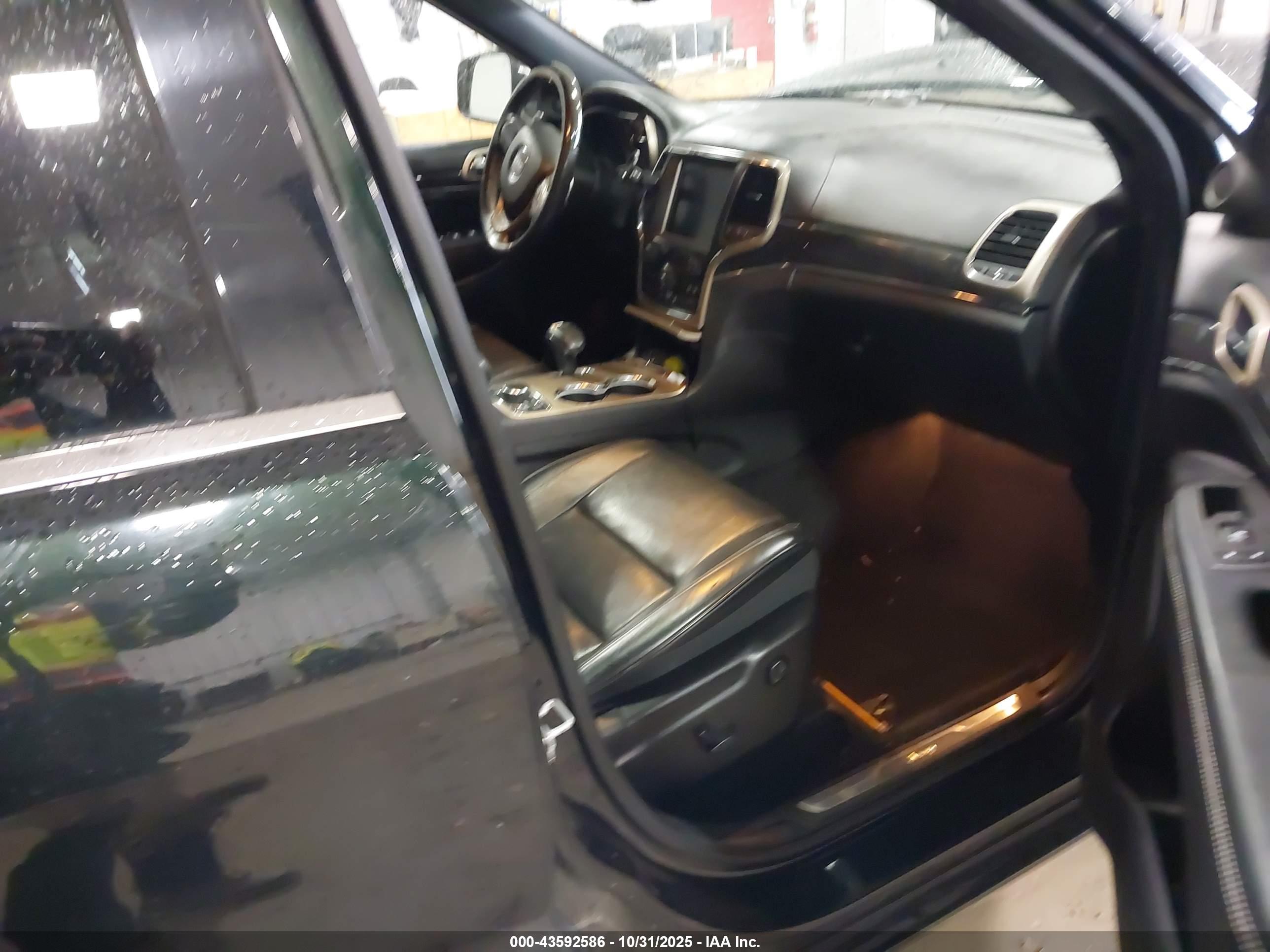 JEEP GRAND image 5