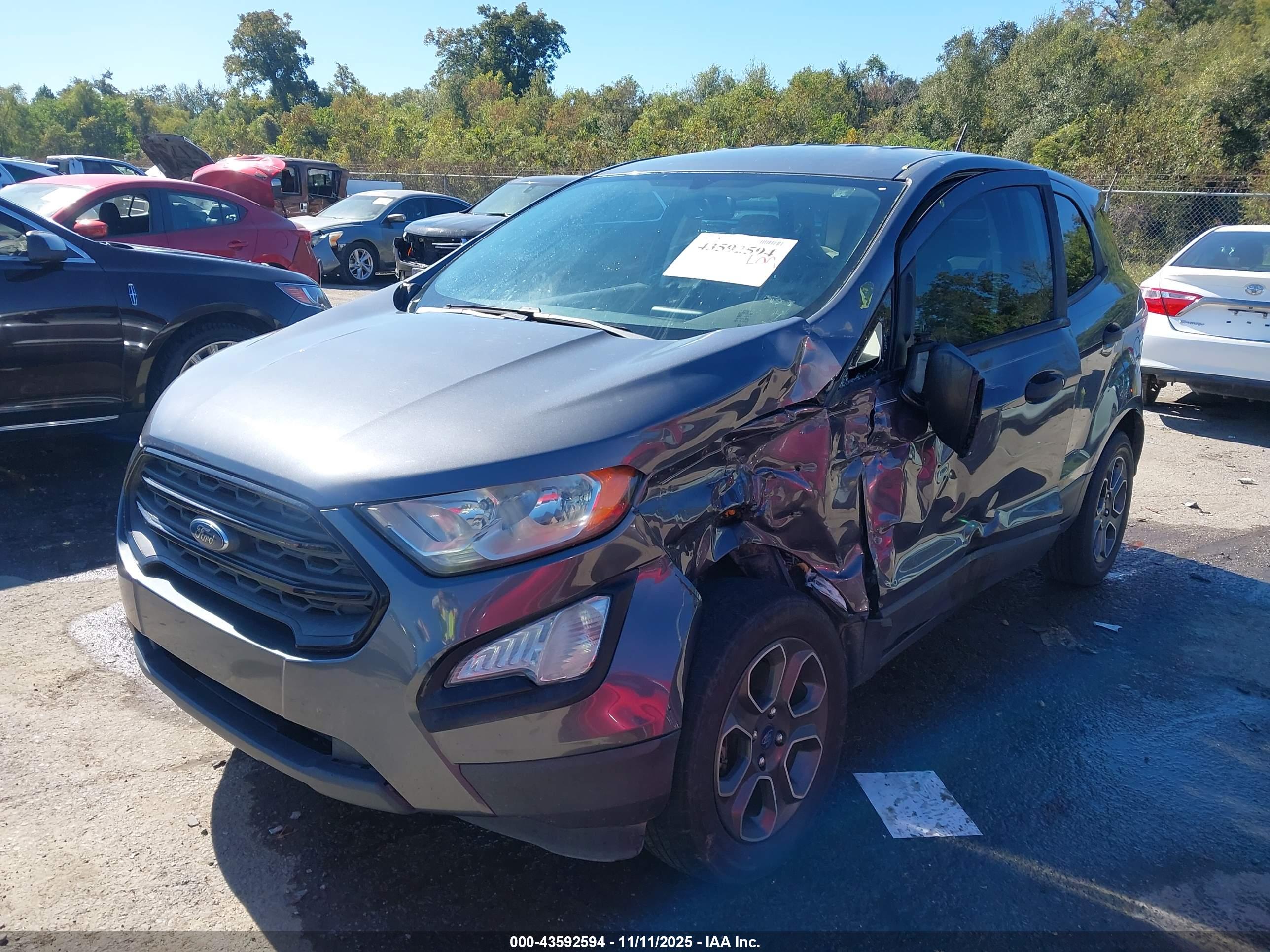FORD ECOSPORT image 2