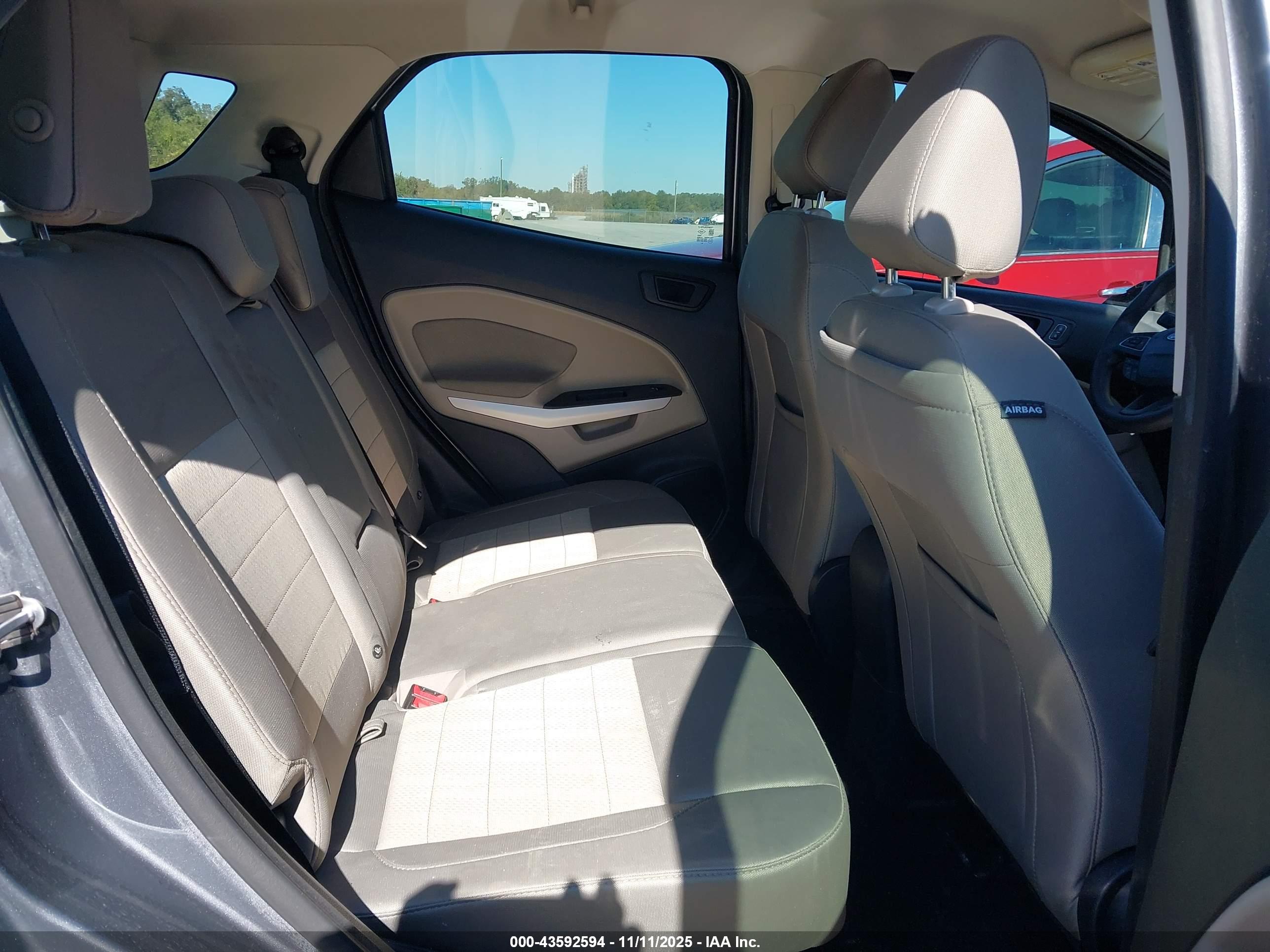 FORD ECOSPORT image 8