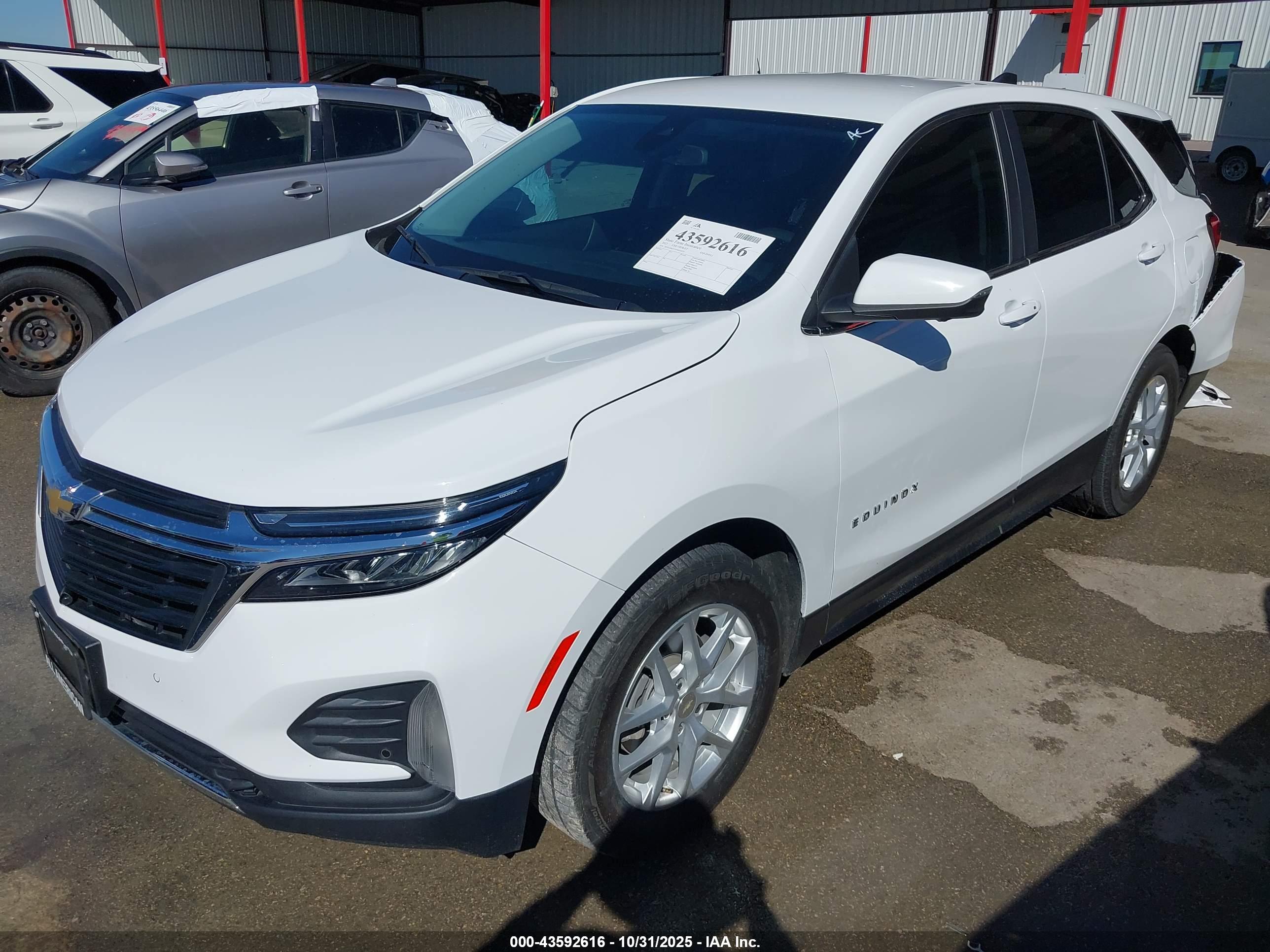 CHEVROLET EQUINOX image 2