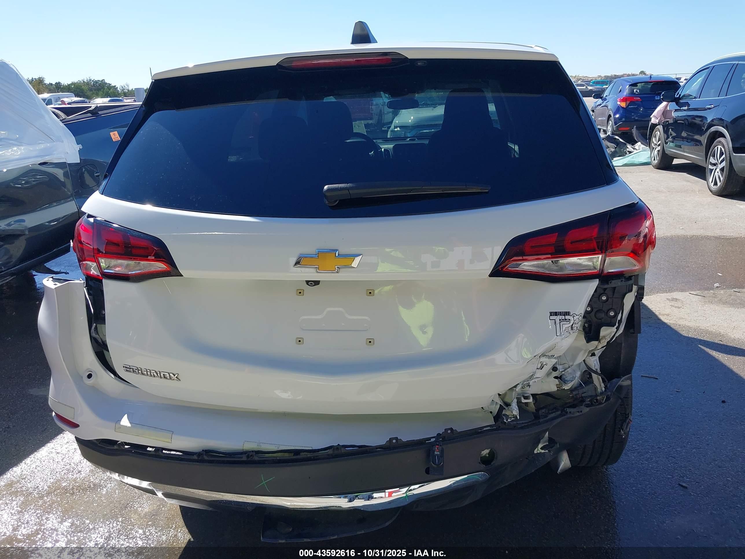 CHEVROLET EQUINOX image 6