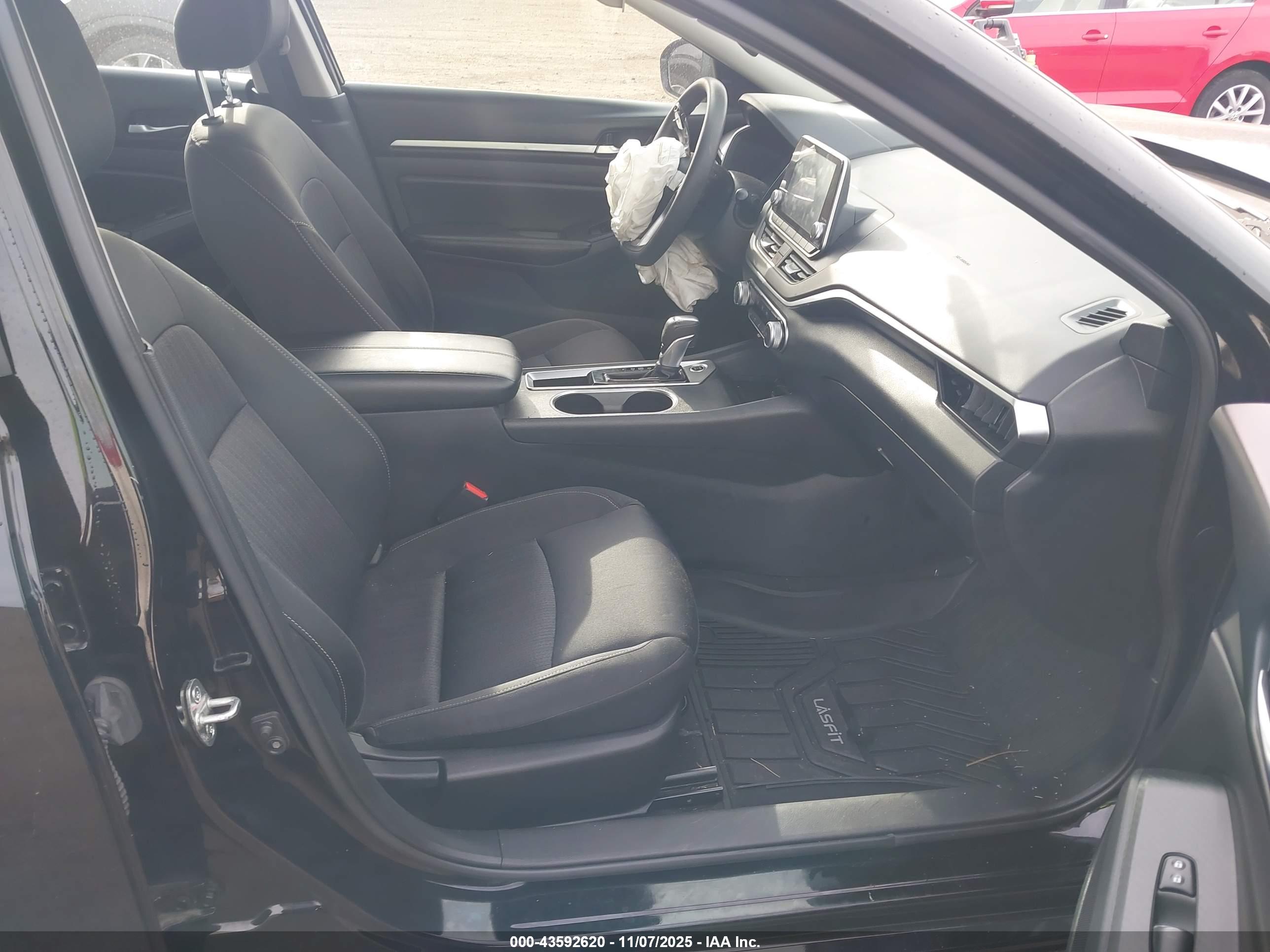 NISSAN ALTIMA image 5