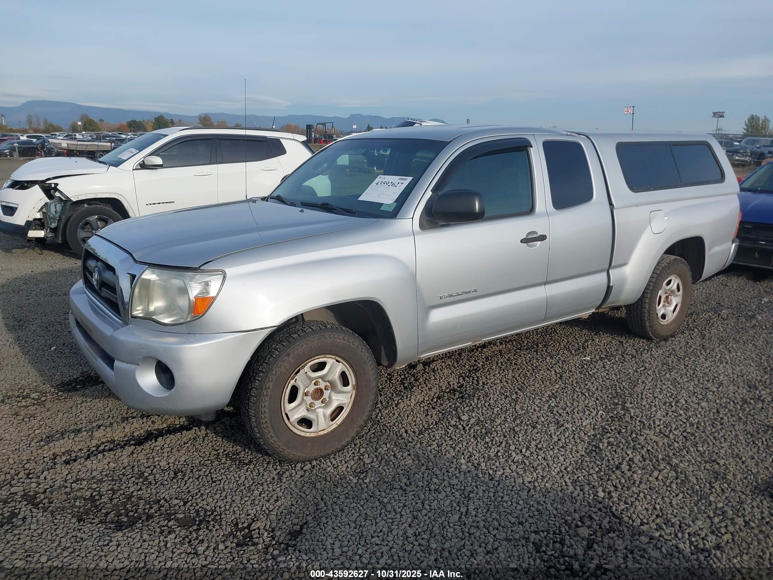 TOYOTA TACOMA image 2