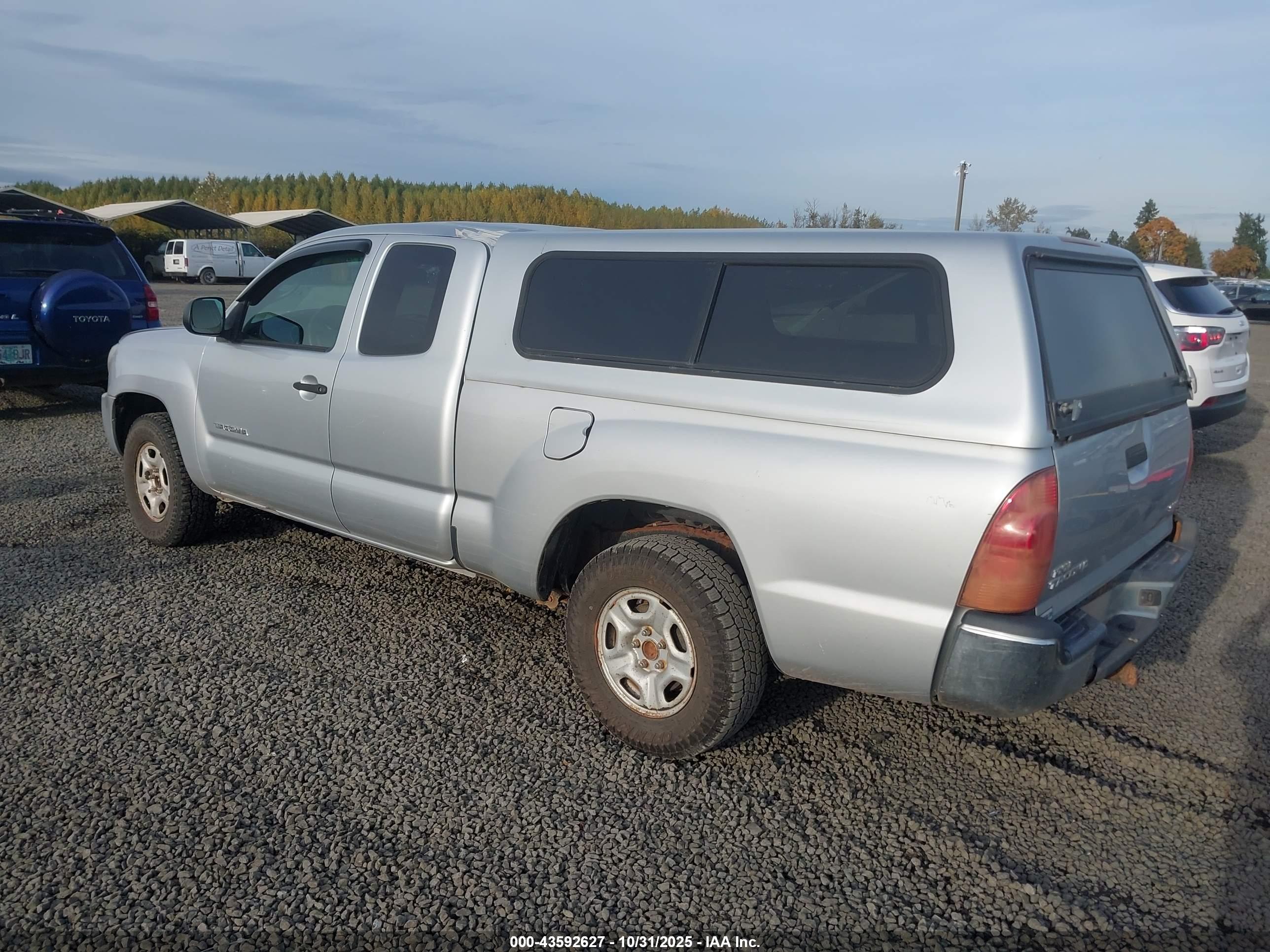 TOYOTA TACOMA image 3