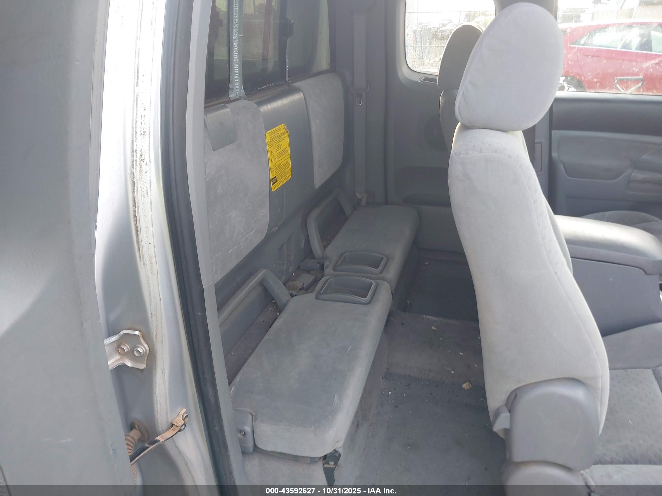 TOYOTA TACOMA image 8