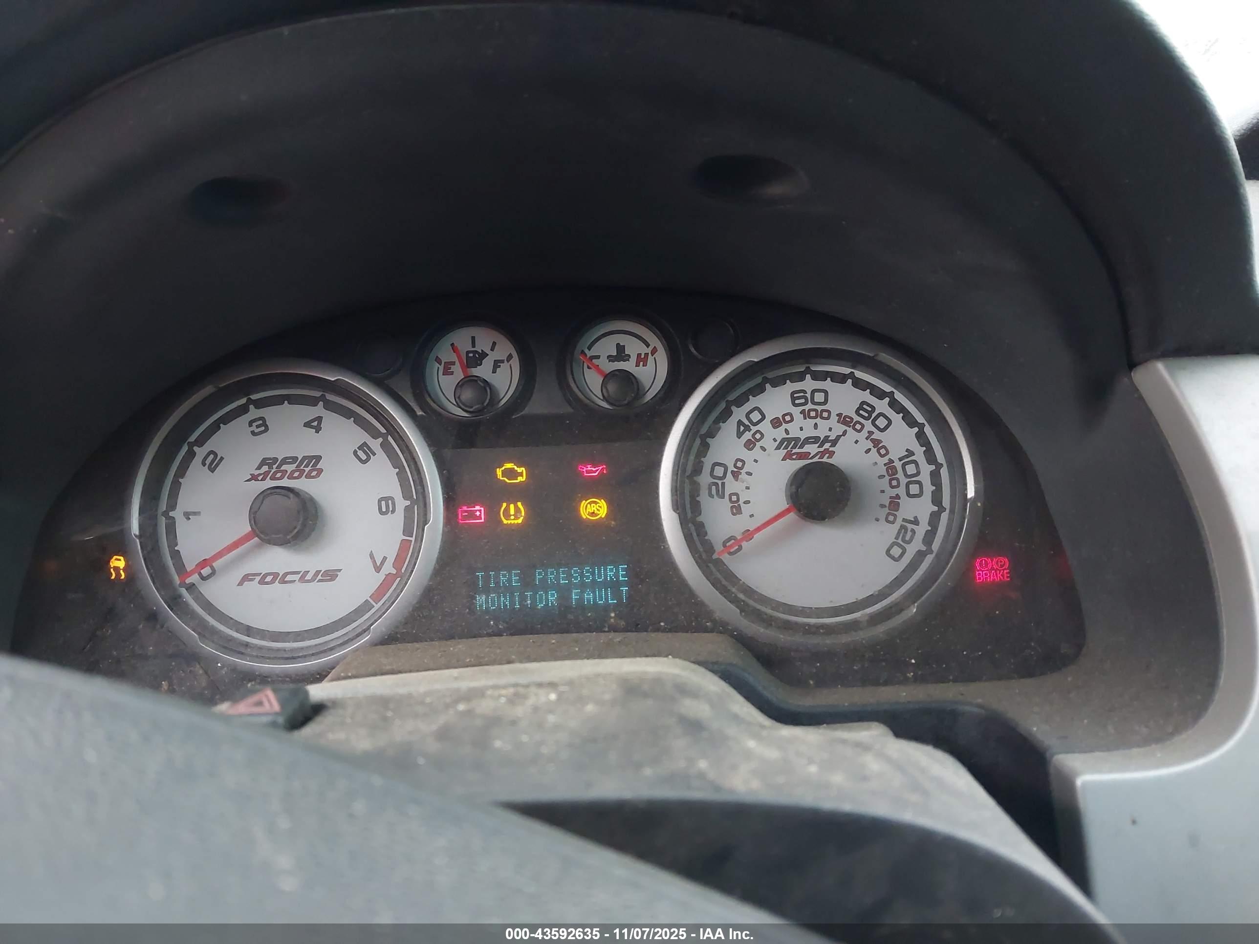 FORD FOCUS image 7