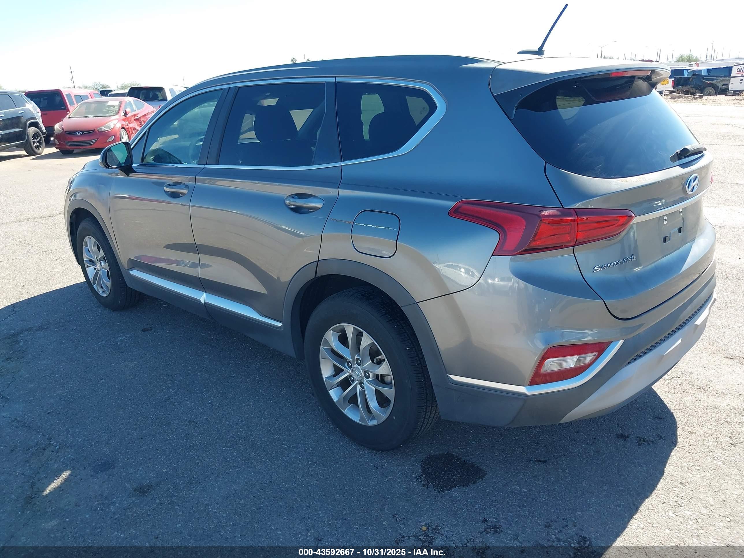 HYUNDAI SANTA image 3