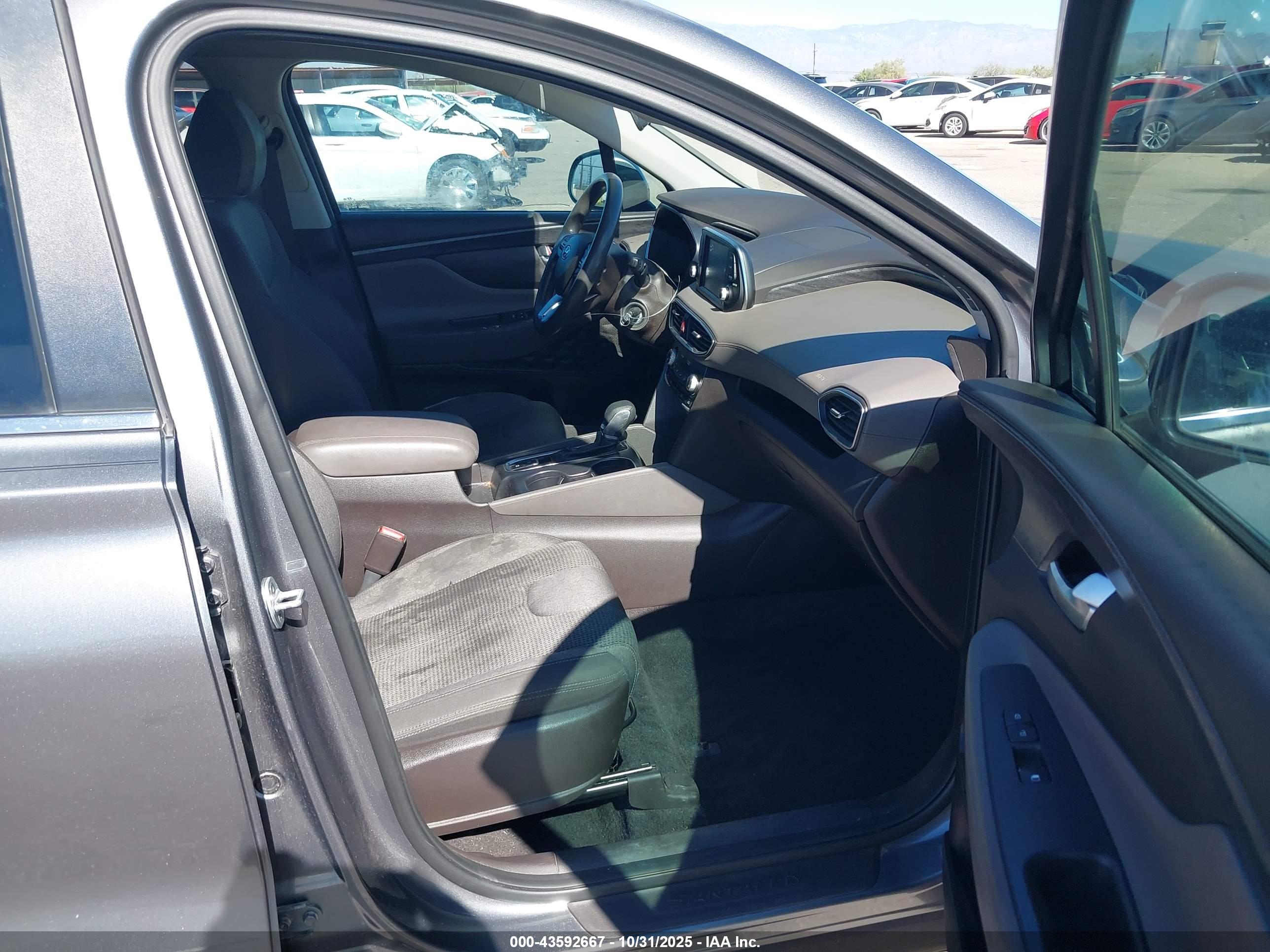 HYUNDAI SANTA image 5