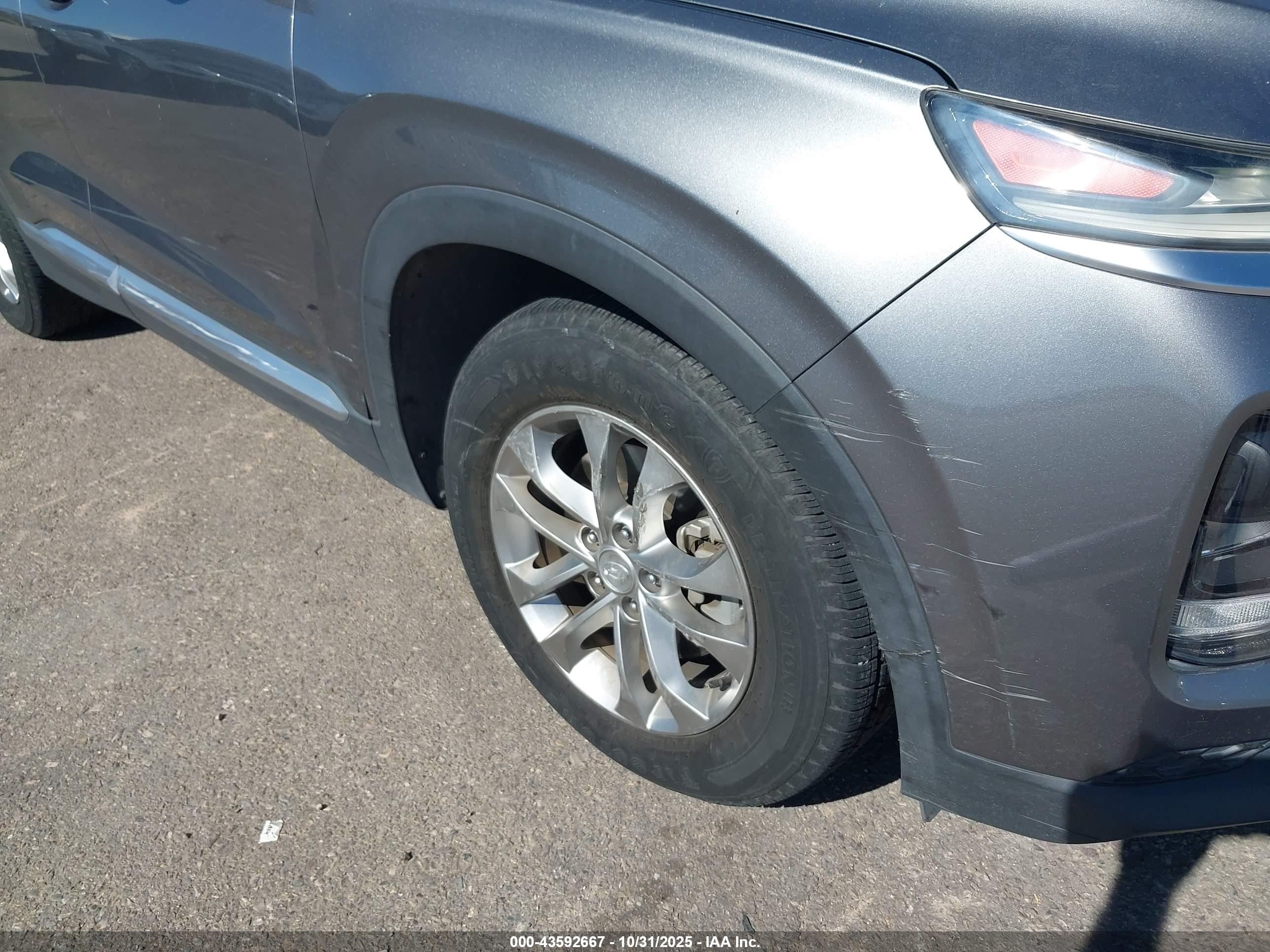 HYUNDAI SANTA image 6