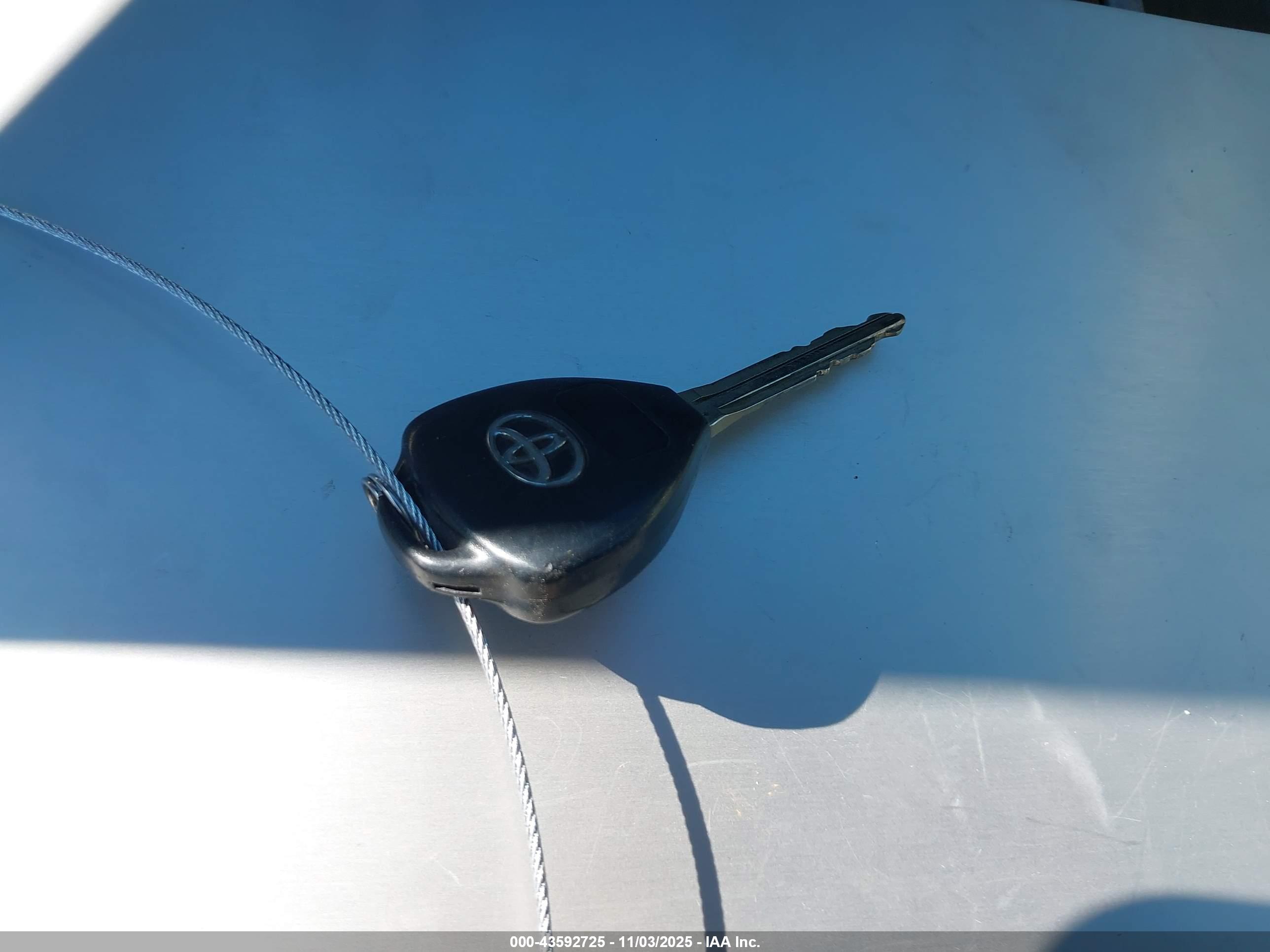 TOYOTA CAMRY image 11