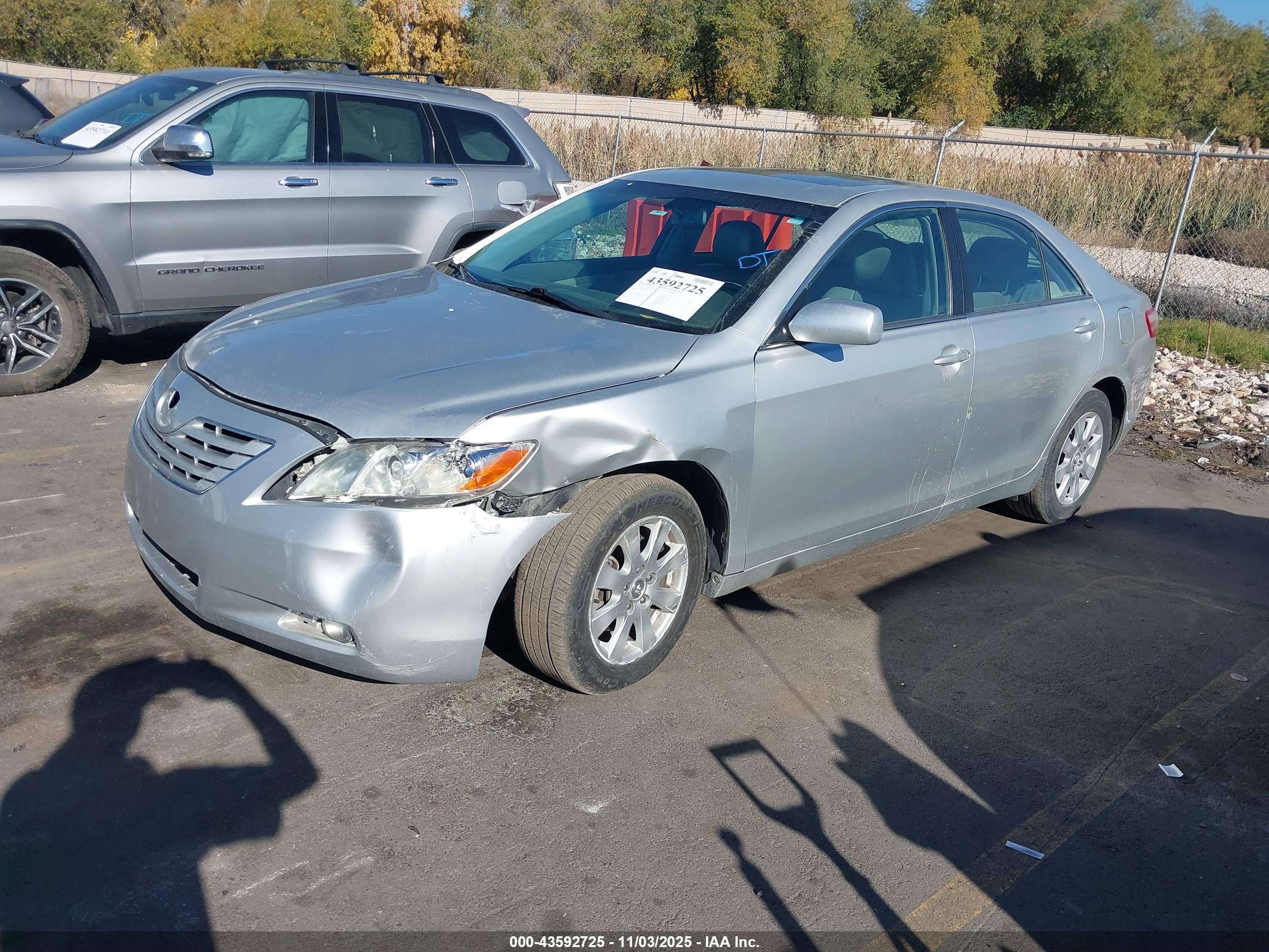 TOYOTA CAMRY image 2