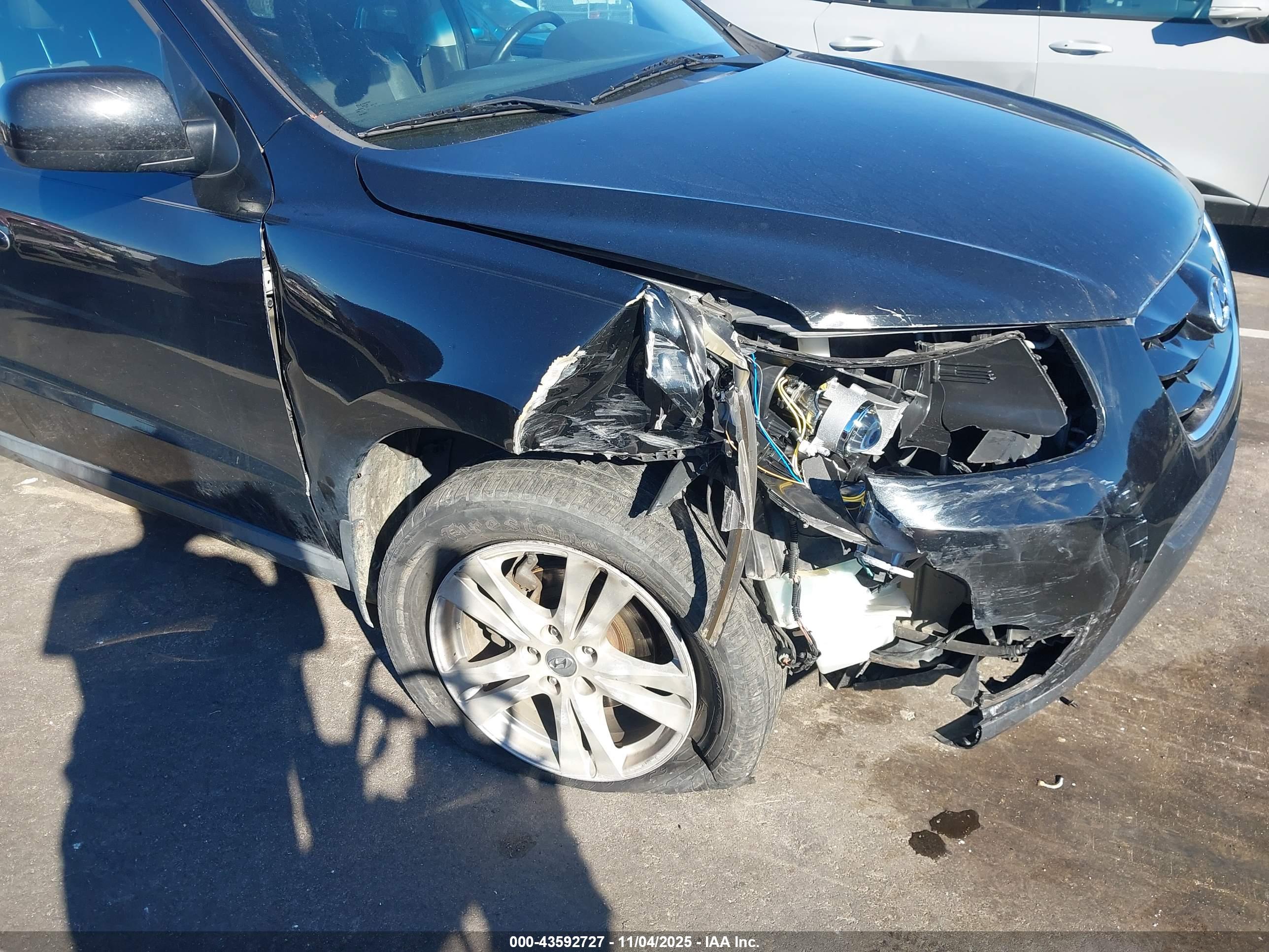 HYUNDAI SANTA image 6