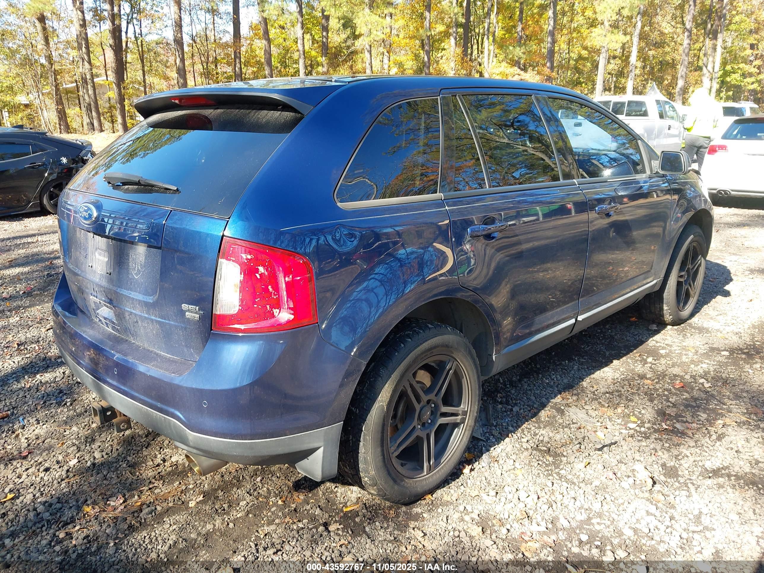 FORD EDGE image 4