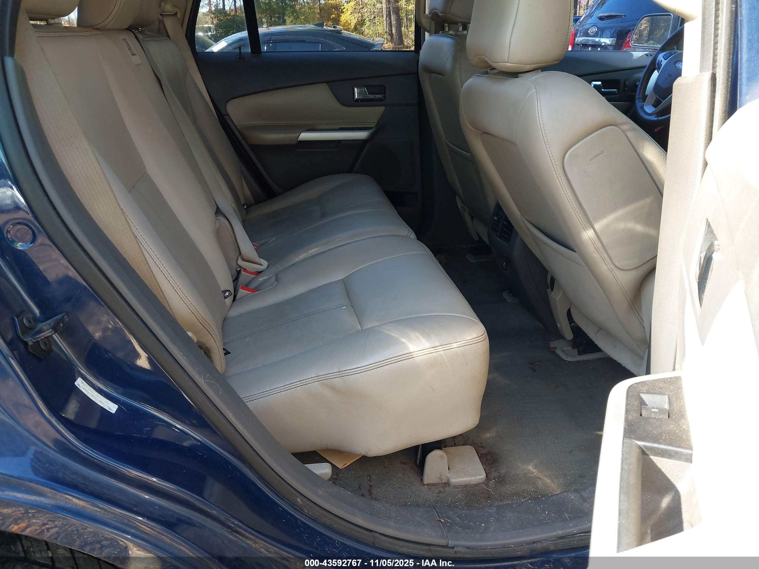 FORD EDGE image 8