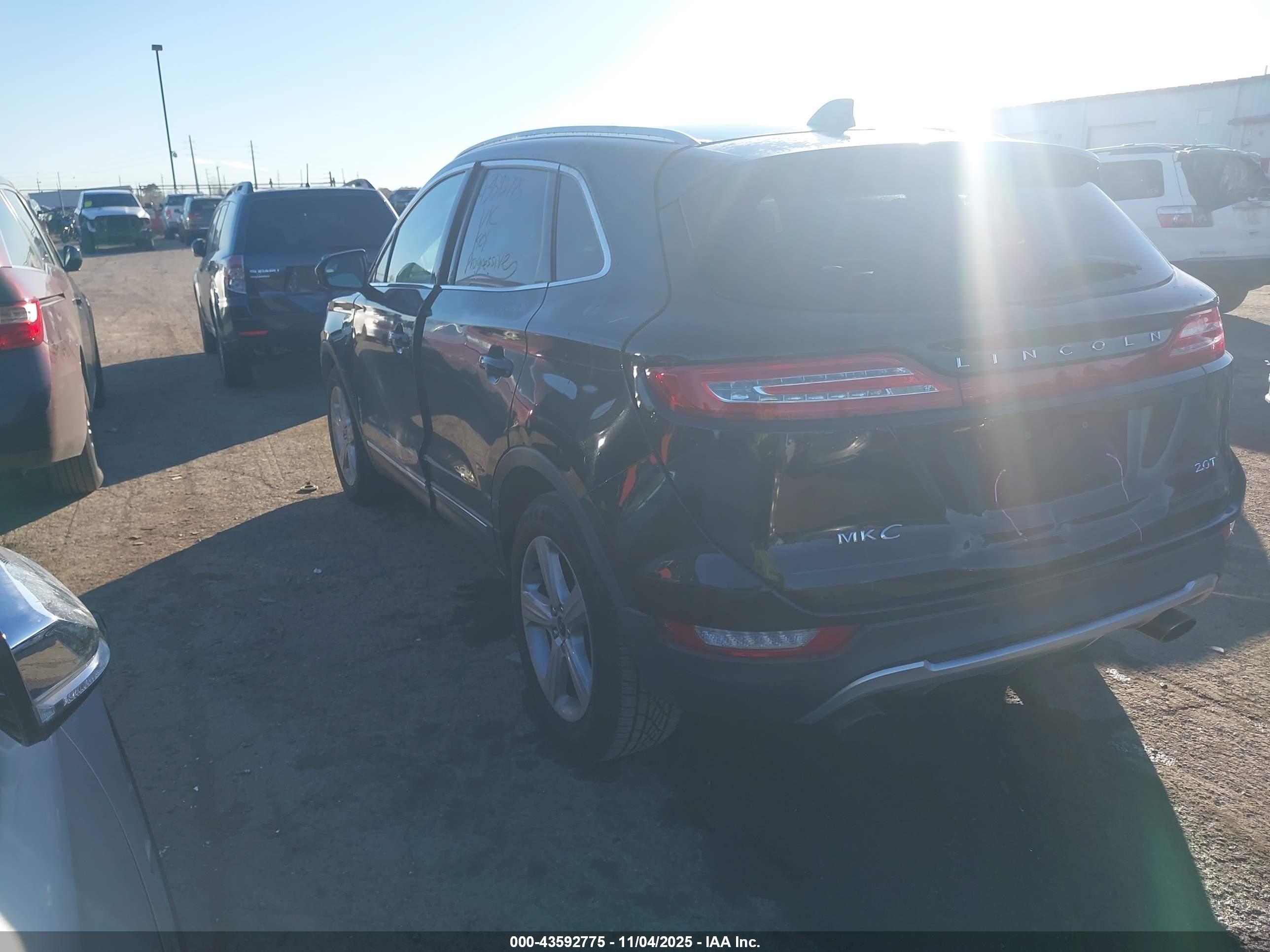 LINCOLN MKC image 3